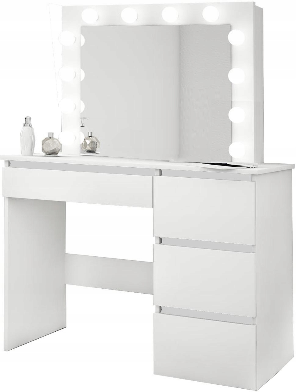 TOALETKA IZA 12 LED Z ŻARÓWKAMI DO WIZAŻU MAKIJAŻ Kod producenta BETI4+12LED