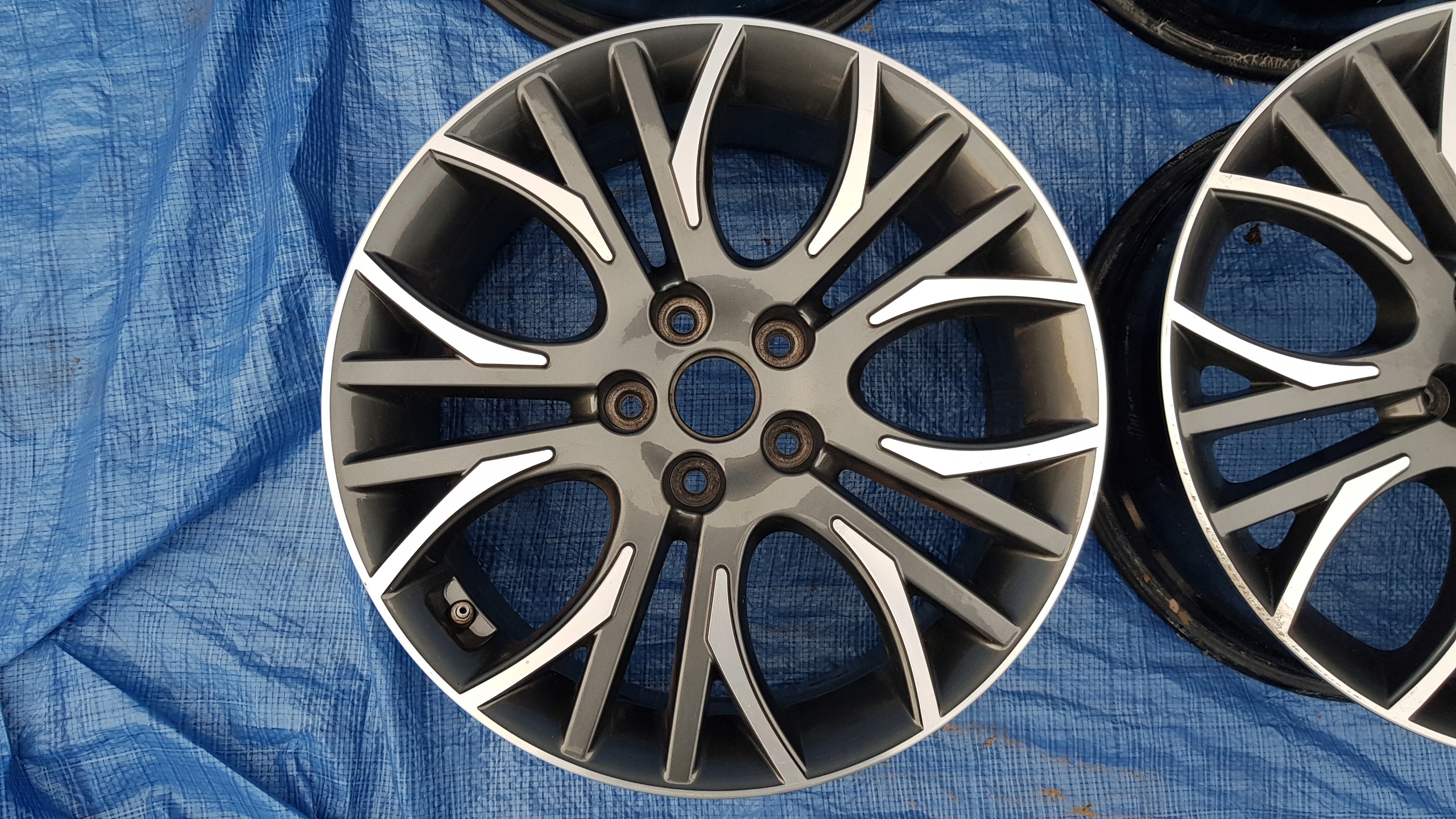 FELGA 18 X7,5 KIA CEED GT ET55 5X114.3 KIA CEED GT Kod producenta kia gt