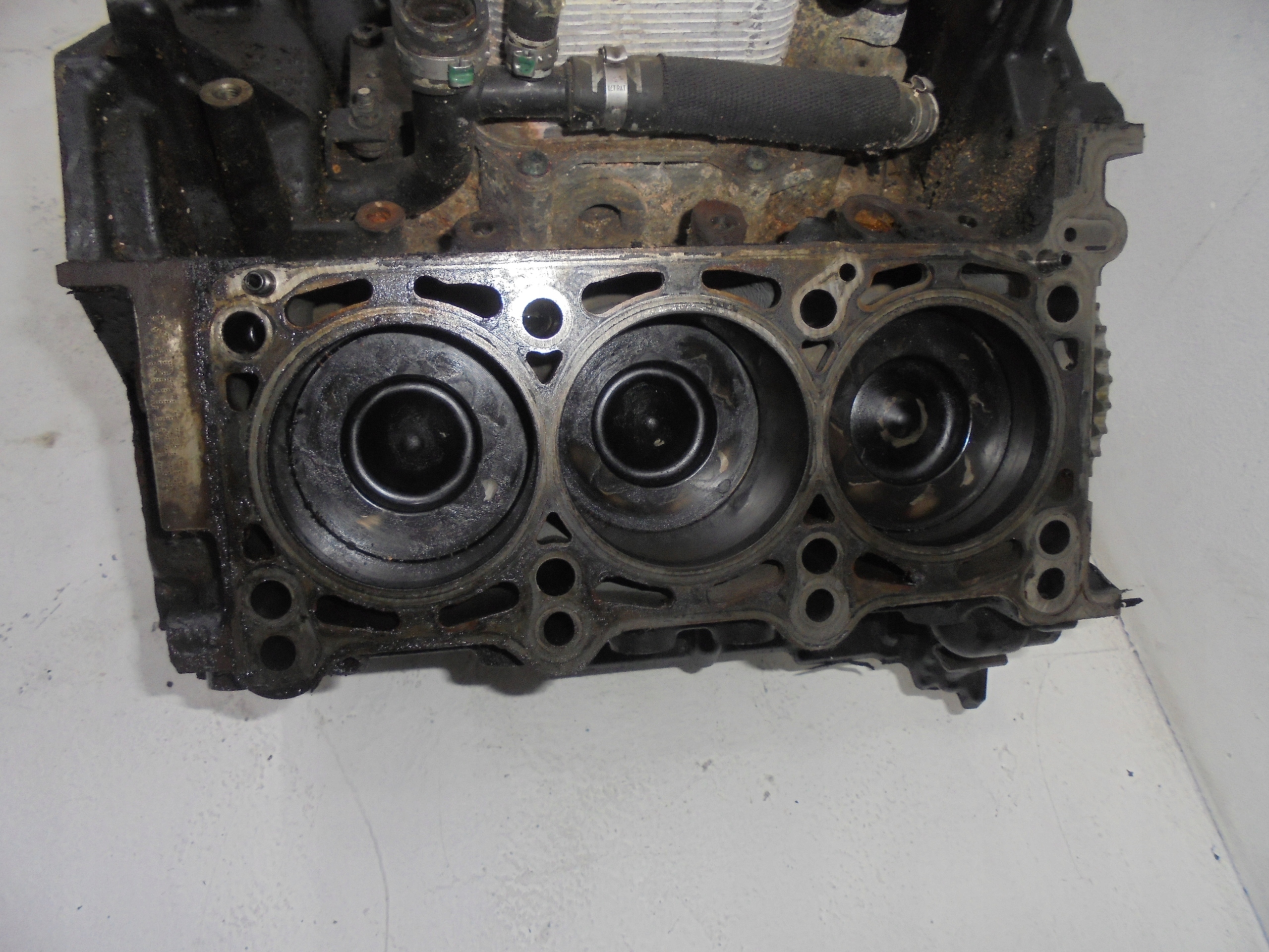 AUDI A4 A5 A6 C6 BLOK engine pistons 3.0 TDI CAP