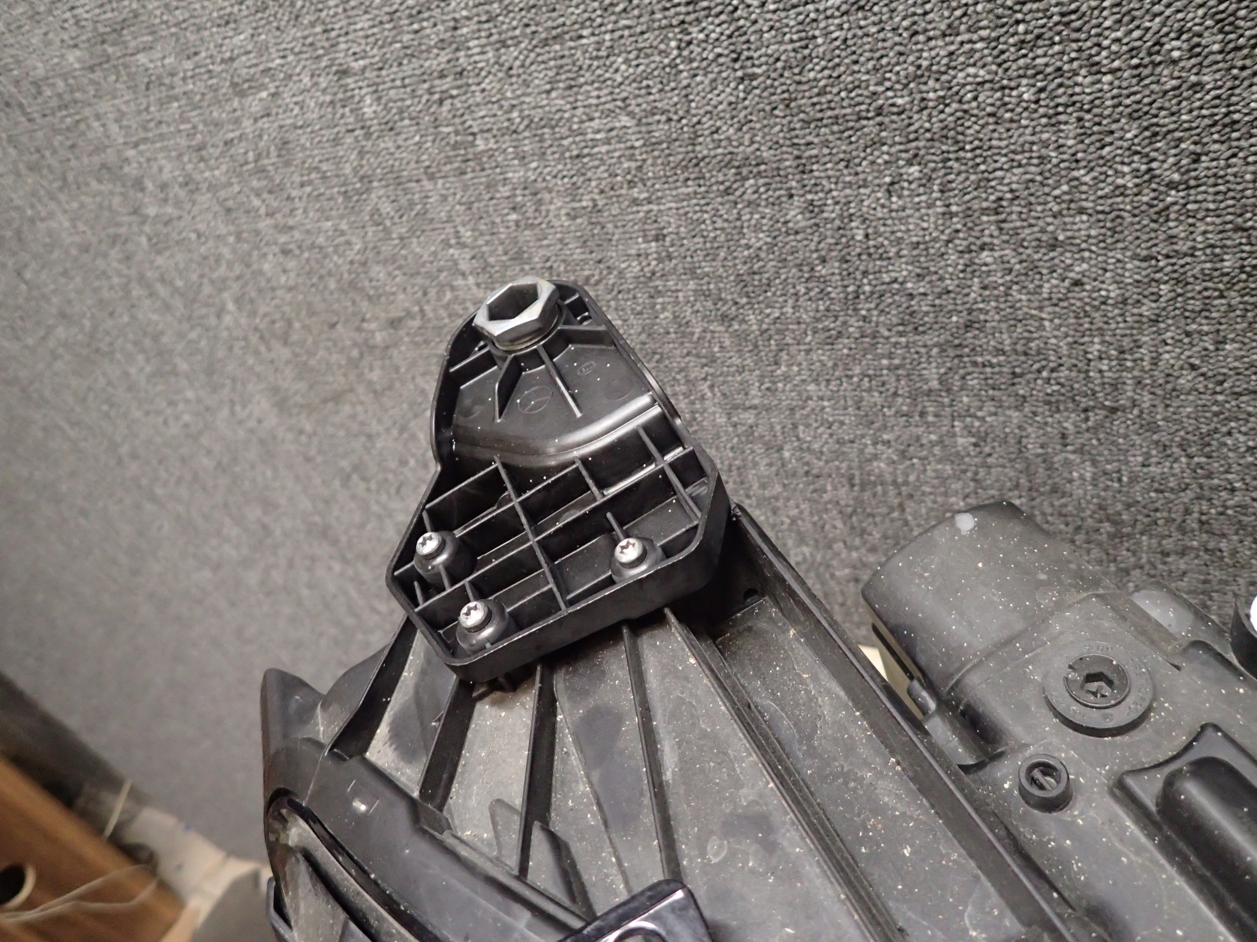 LIGHT FRONT RIGHT MERCEDES E KLASA W213 FULL LED