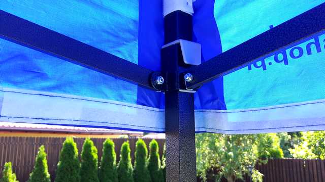 TYTAN 2x3 BLUE TENT komercinio paviljono sodas Spalvoti mėlyni geltoni atspalviai