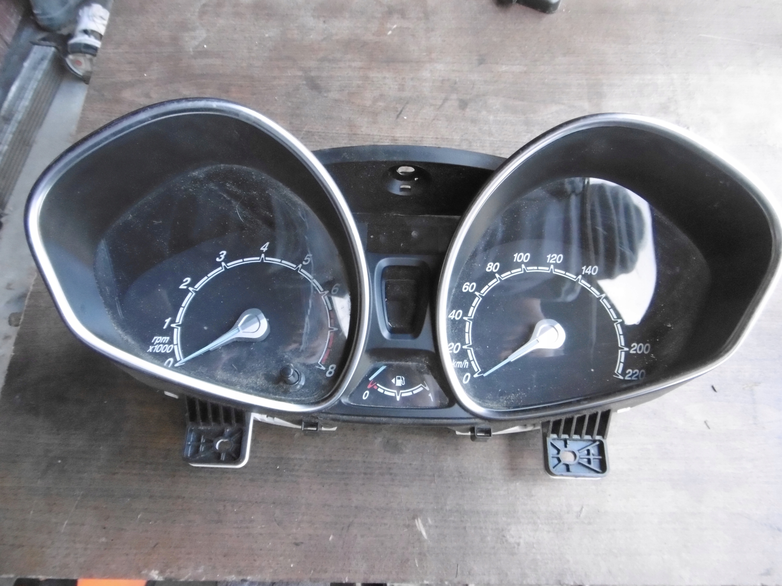 спидометр Ford OE C1BT-10849-EAX