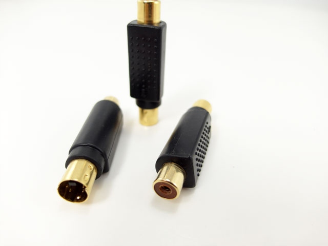 

przejściówka adapter wtyk s-video svhs / gn rca
