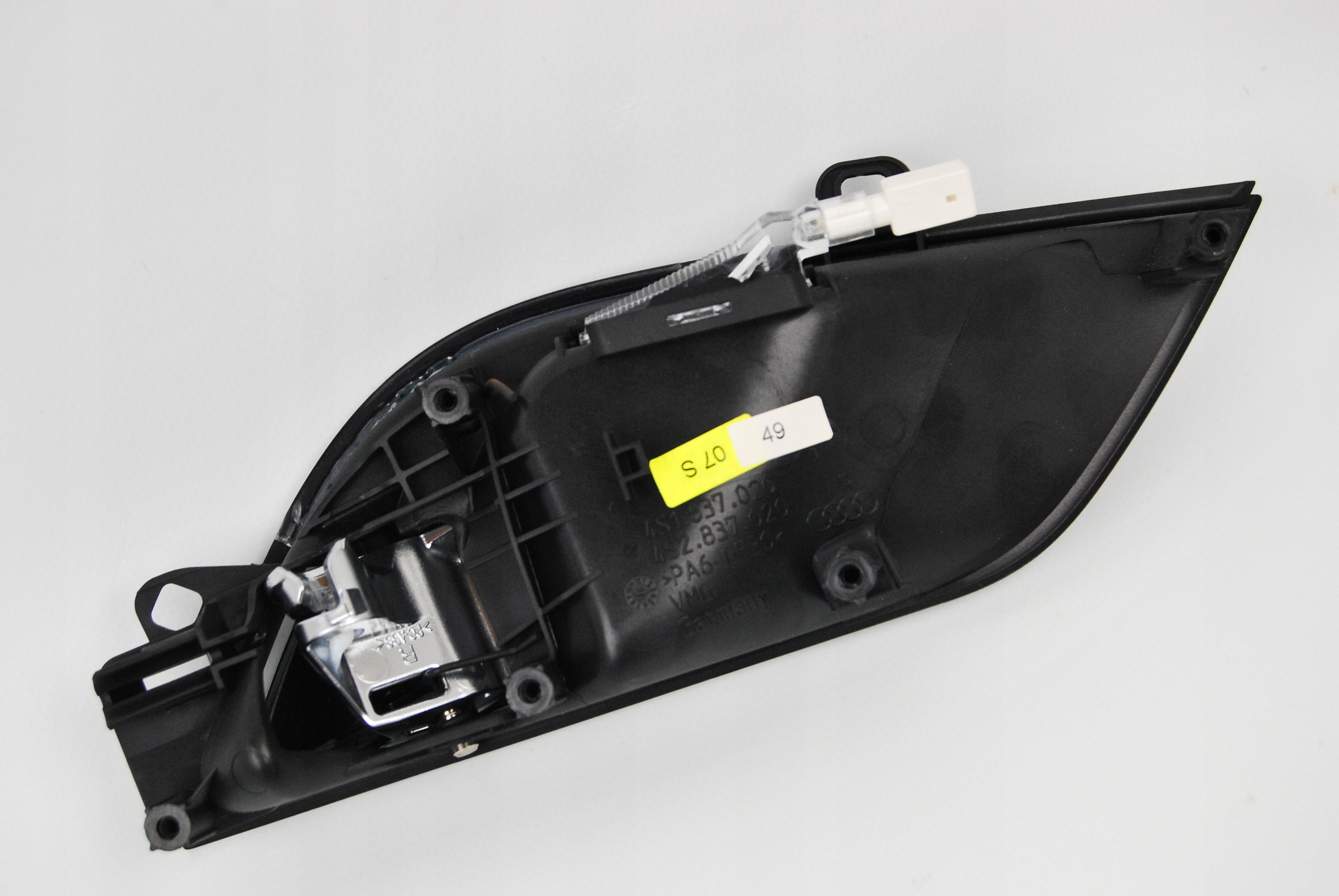 Внутренняя правая ручка Audi R8 4s1837020