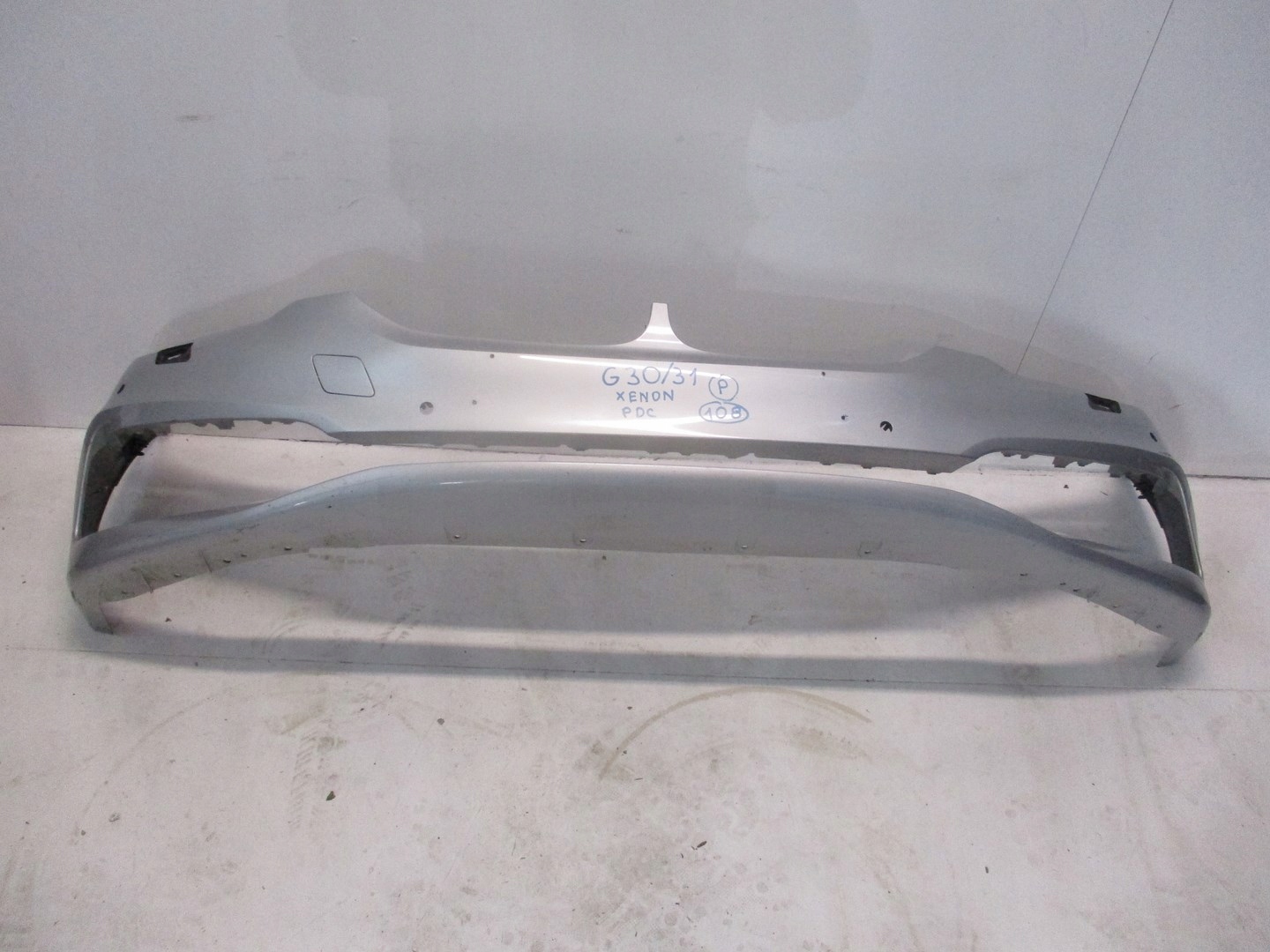 bumper BMW 5 G30 G31 XENON PDC unprotected front