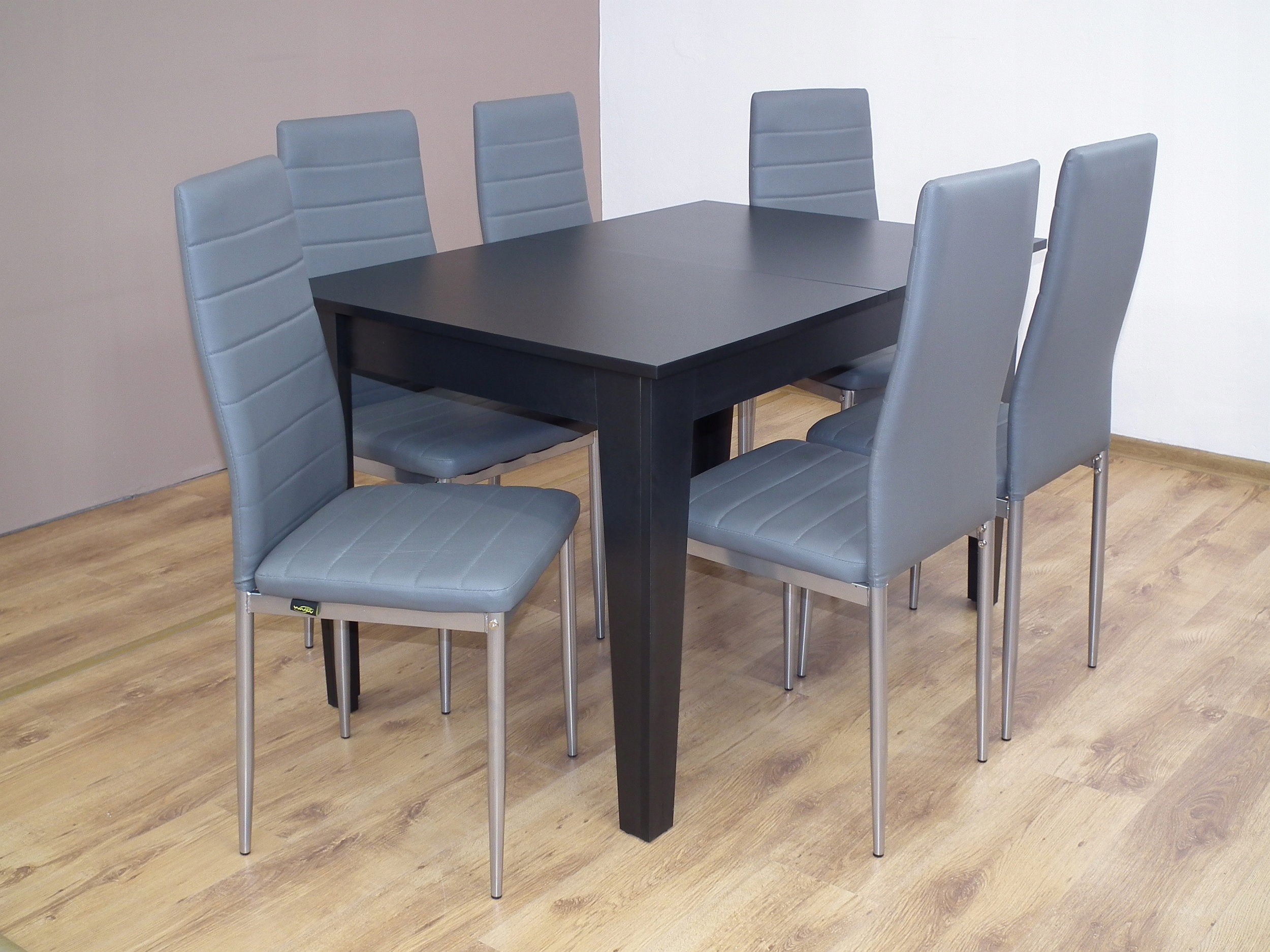 STÓŁ 6 KRZESEŁ, ROZKŁADANE STOŁY, STÓŁ I KRZESŁA Szerokość stołu 80 cm