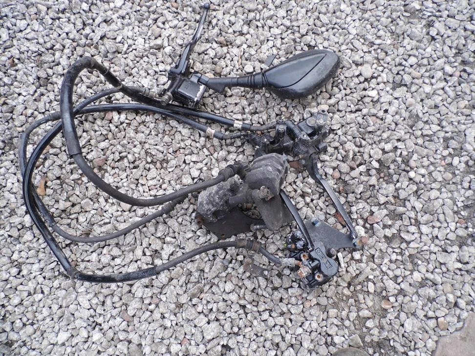 KYMCO NEW DINK 50 ZACISK+POMPA+PRZEWÓD HAM. PRZÓD