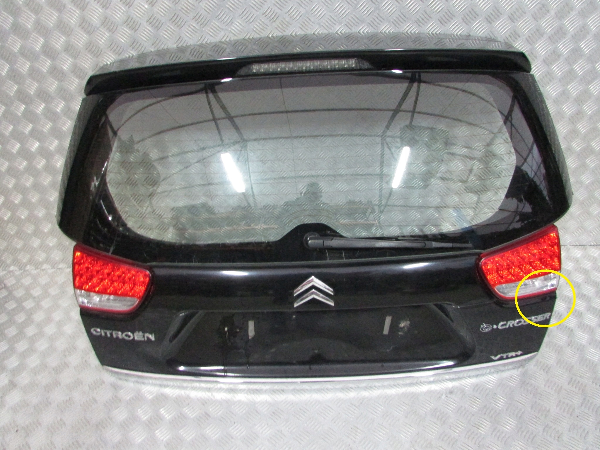 KLAPA TYŁ LAKIER X42 CITROEN C-CROSSER 10R Typ samochodu Samochody osobowe