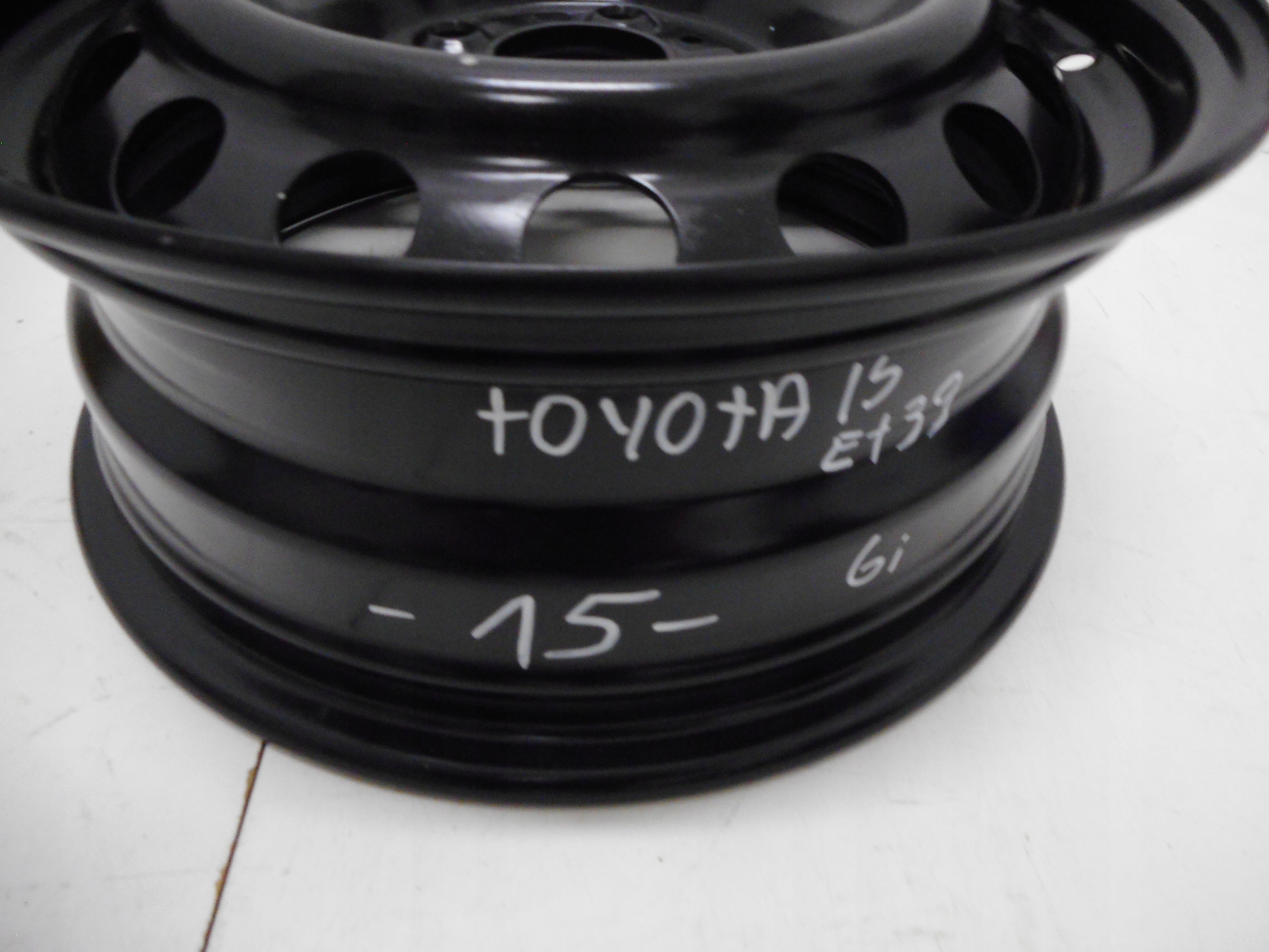 FELGA STALOWA 15 TOYOTA AURIS ET39 Kod producenta 12098