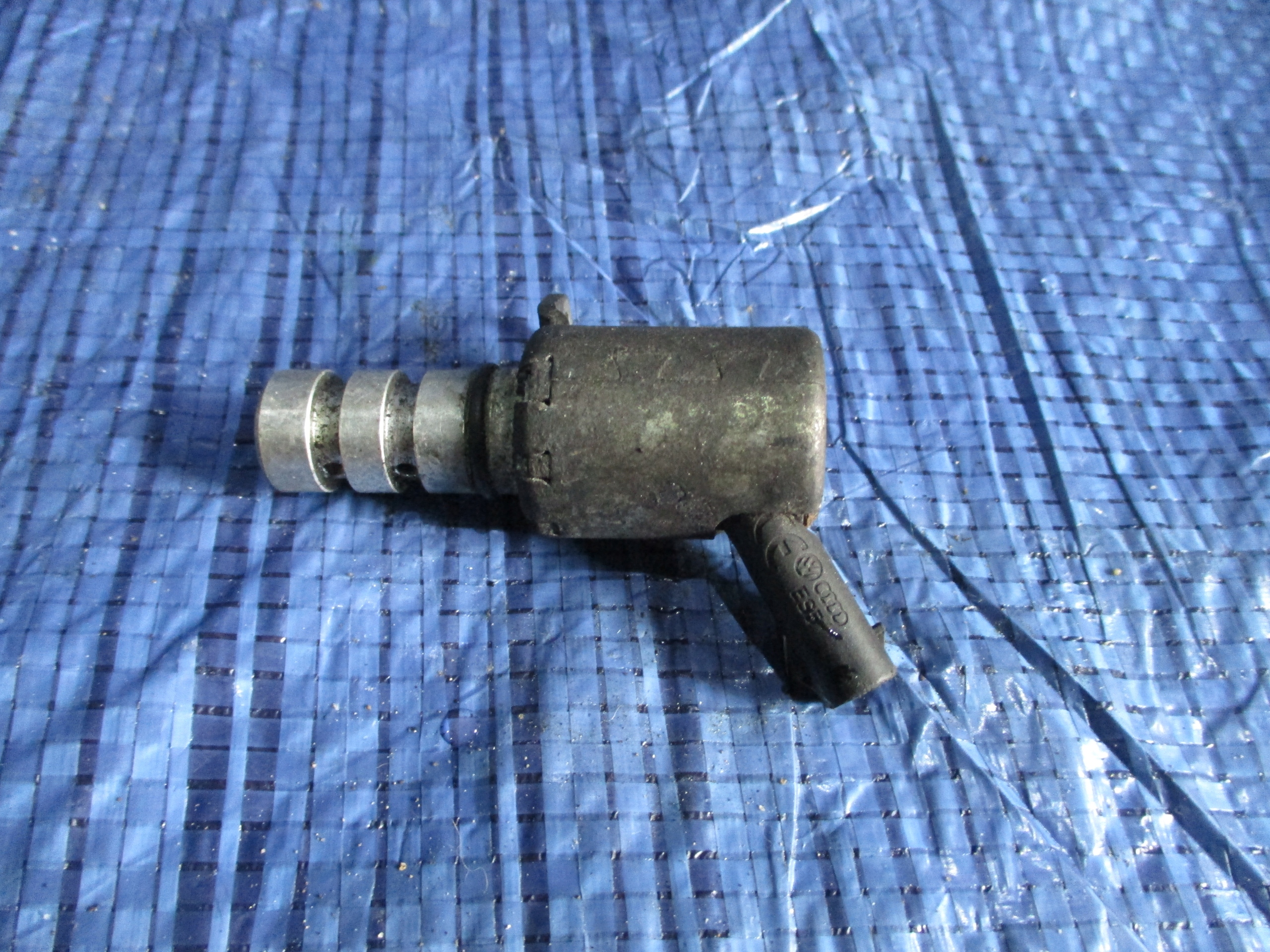 ZAWÓR CZUJNIK OLEJU AUDI 2.7 3.0 TDI 059115243B