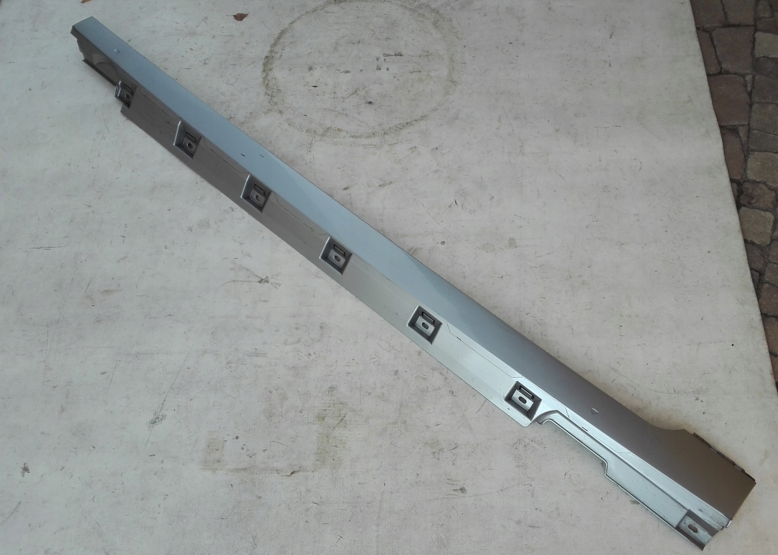 vw PASSAT B8 молдинг порога левый