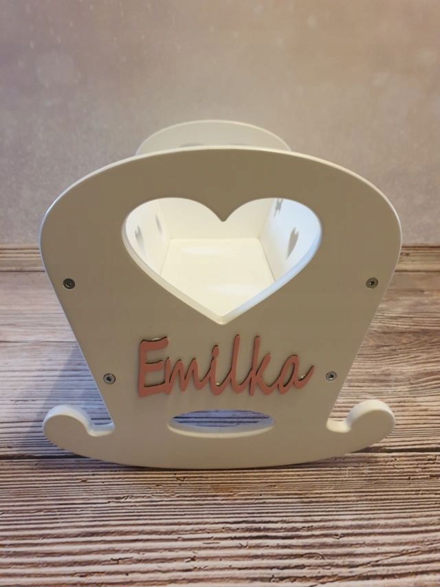 KOŁYSKA DREWNIANA DLA LALEK ŁÓŻECZKO Z IMIENIEM Bohater / Bajka Inny