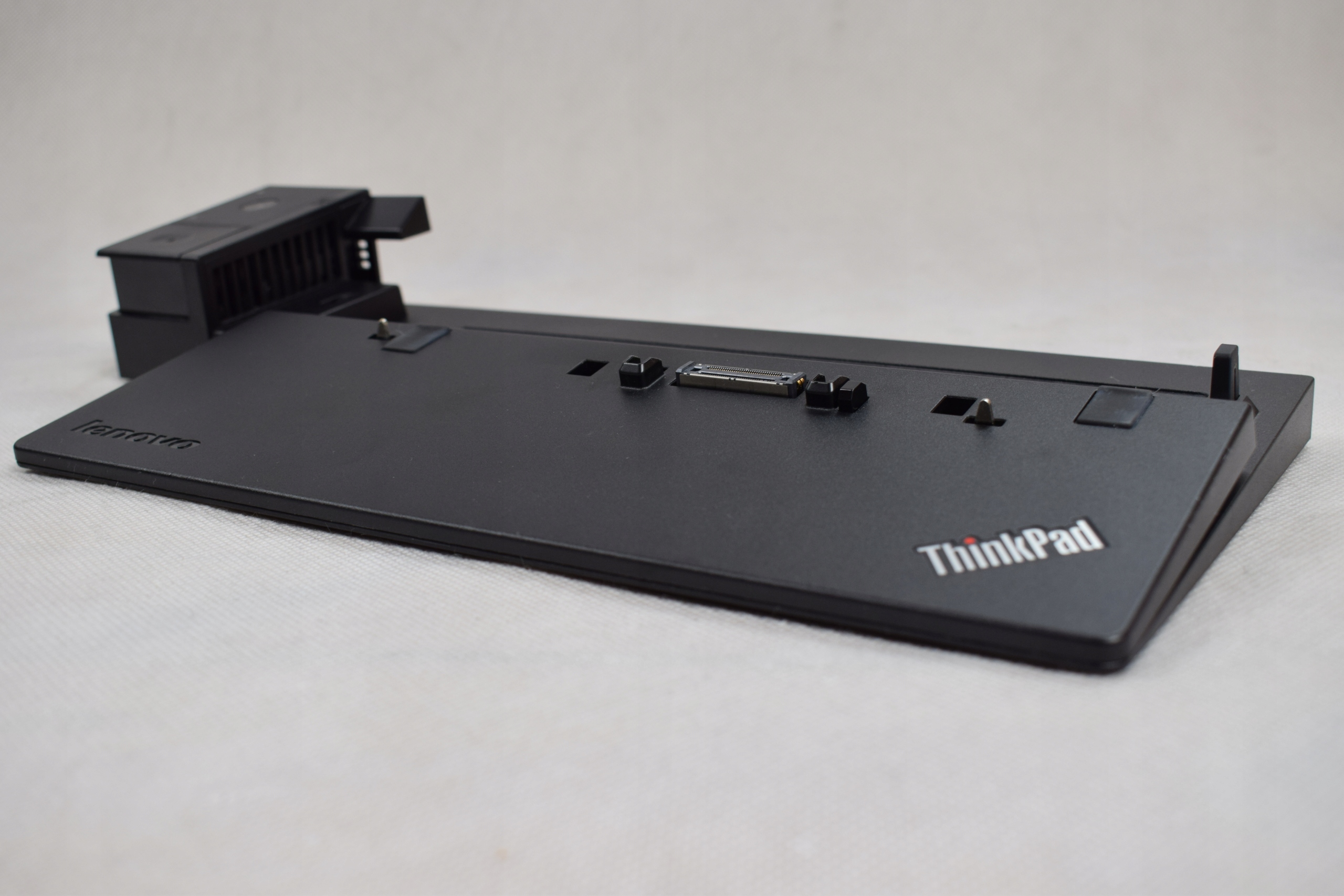 Stacja Lenovo 40a2 W540 W541 W550s T470 HDMI USB 3 Kod producenta 40a2