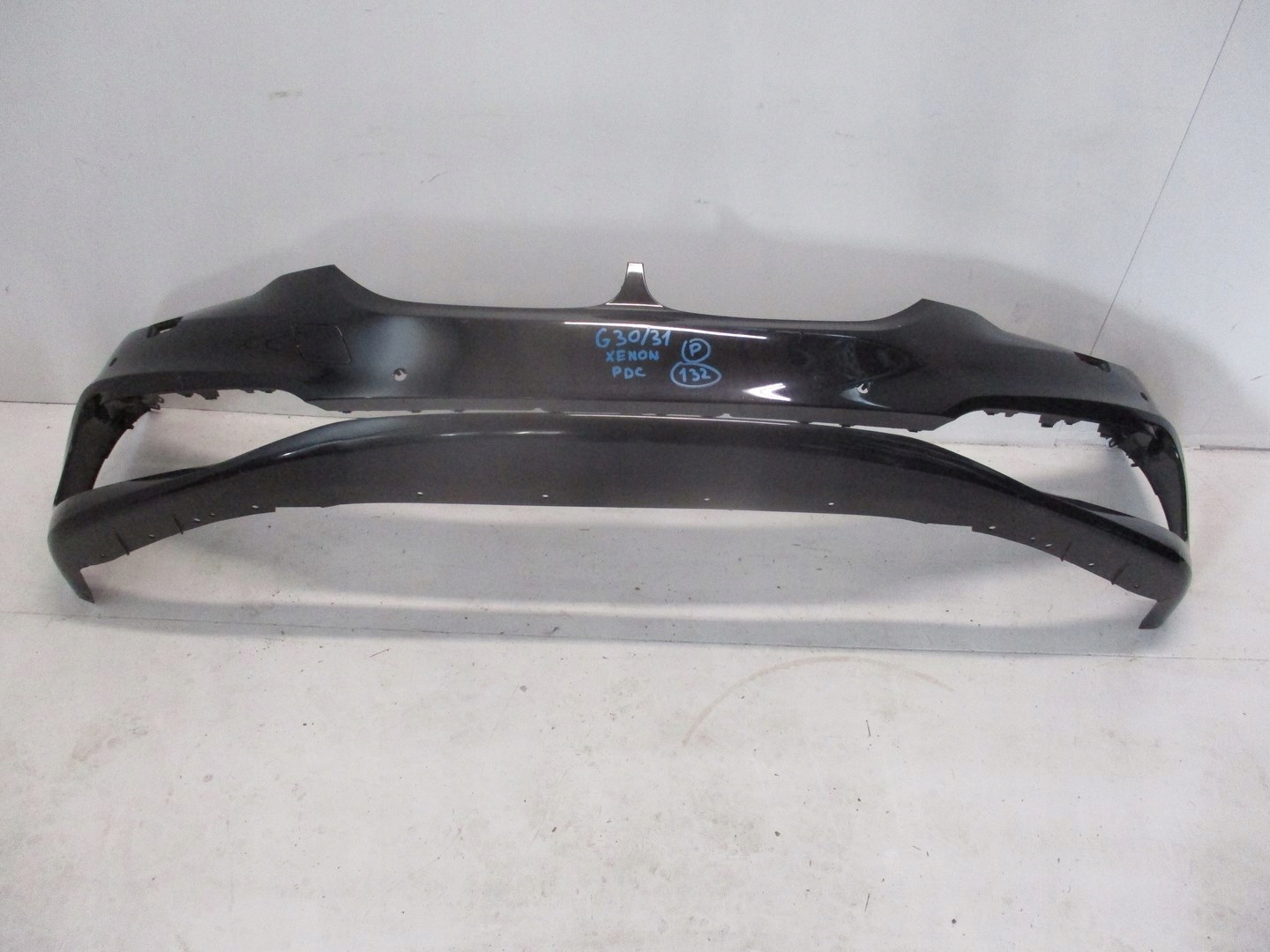 bumper BMW 5 G30 G31 XENON PDC unprotected