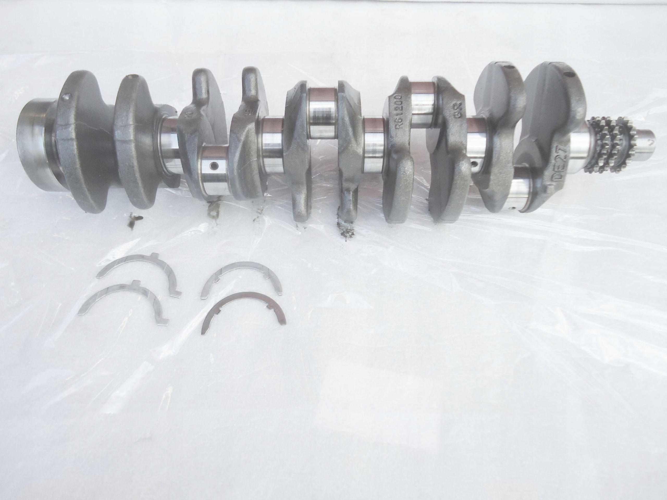 MERCEDES JEEP 2,7CDI WAŁ KORBOWY