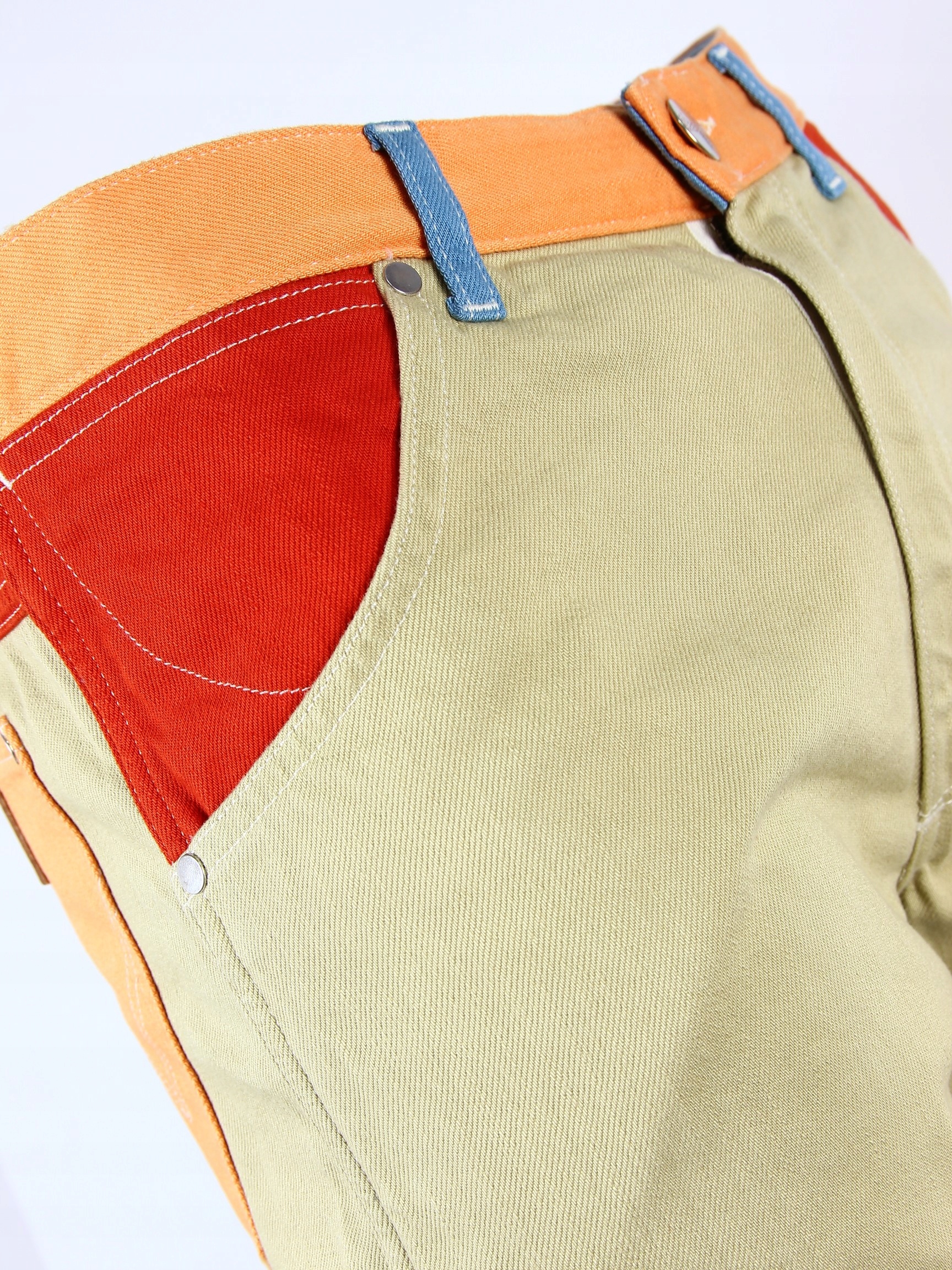 WRANGLER x PETER MAX JEANSY GREENSBORO FIT_W28 L30 Model SPENCER / GREENSBORO