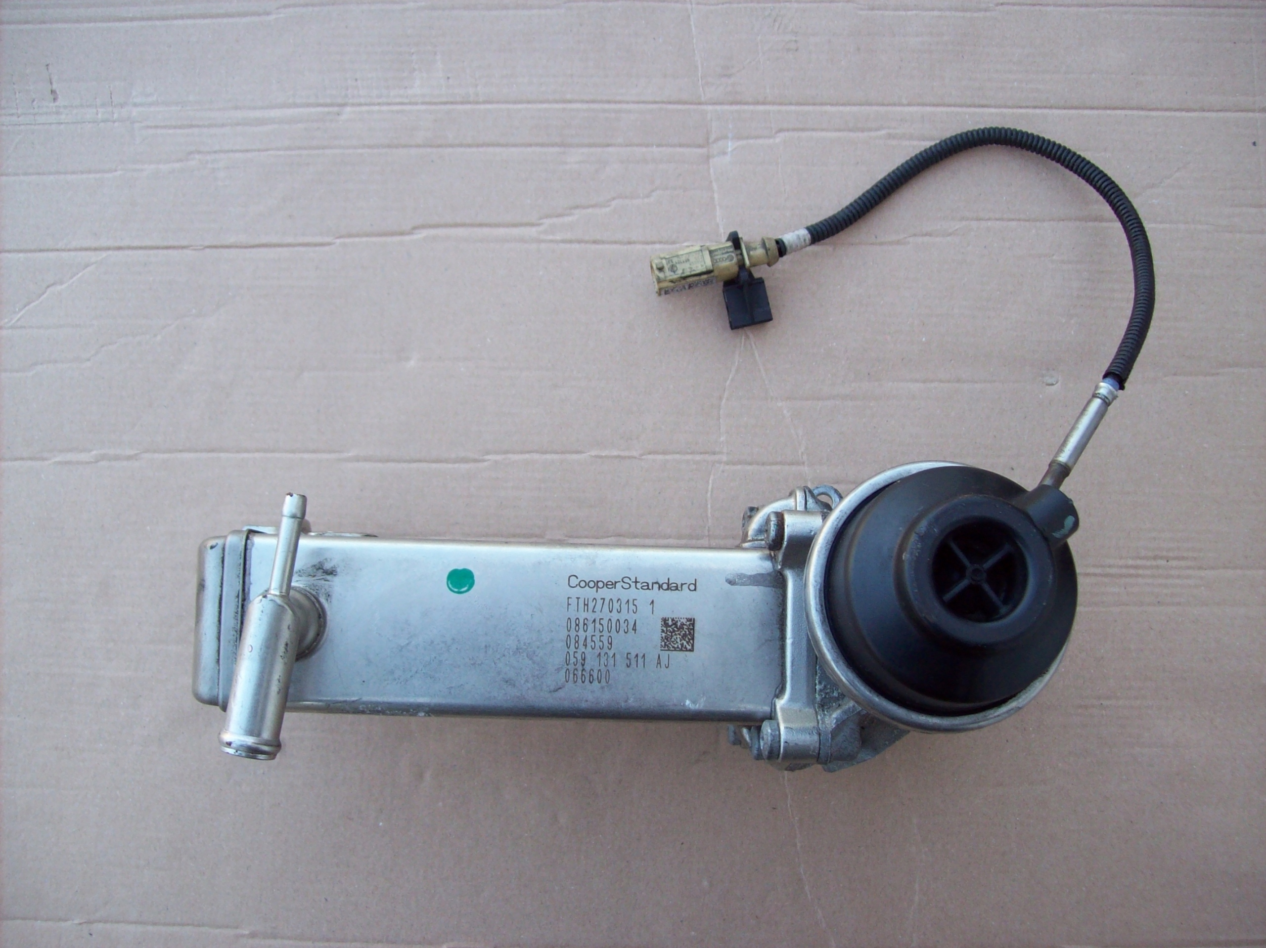 059131511AJ - AUDI A6 C7 радиатор выхлопных газов EGR 3.0 TDI CRT