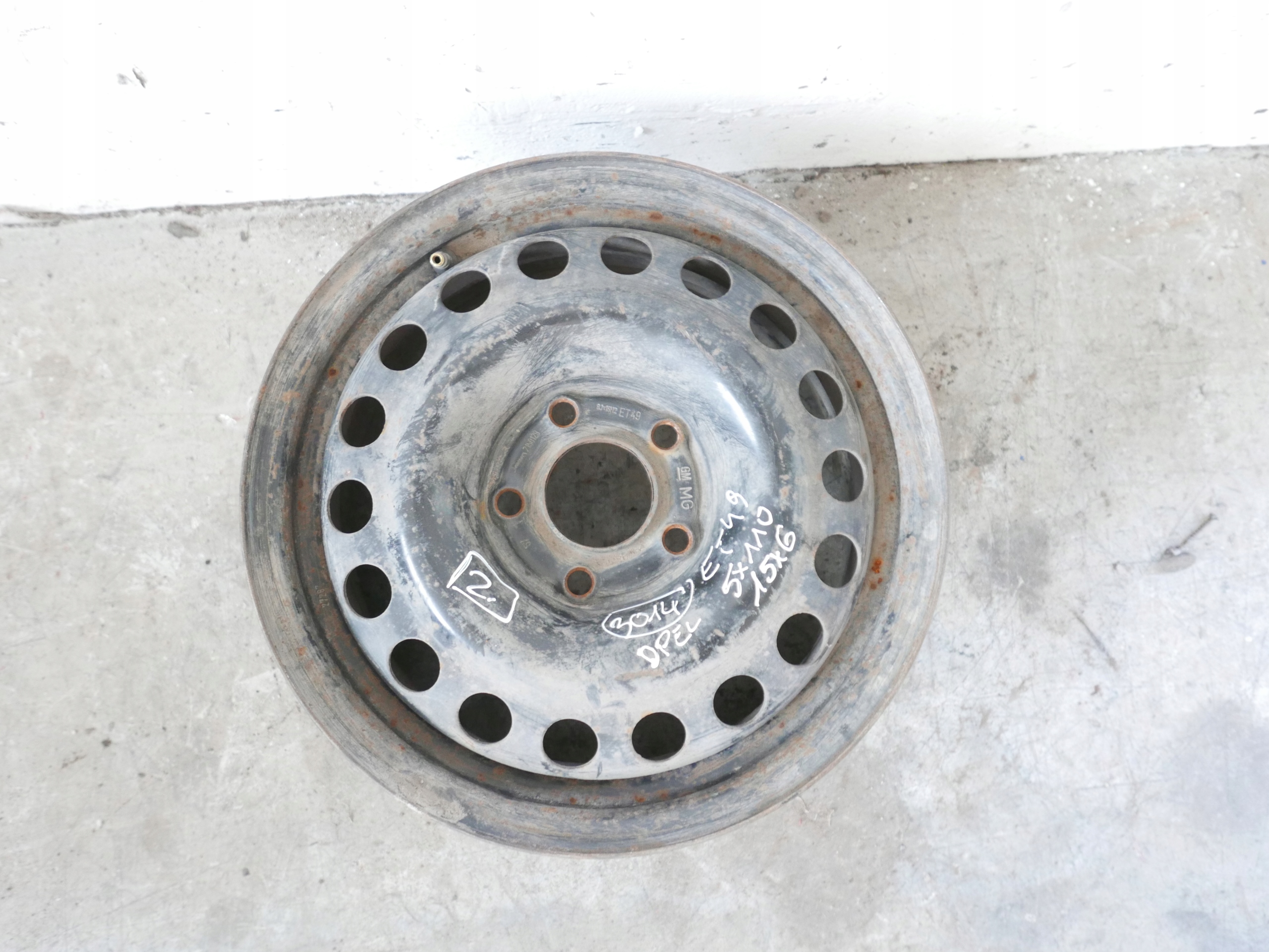 FELGA STALOWA 15'' 15X6 5X110 ET49 OPEL OMEGA B