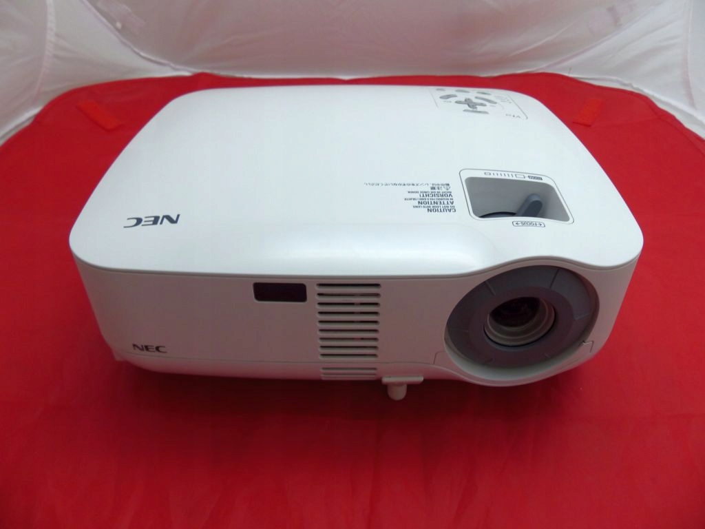 PROJEKTOR RZUTNIK NEC VT58 KINO MECZ HD HDMI XGA EAN (GTIN) 5028695605756