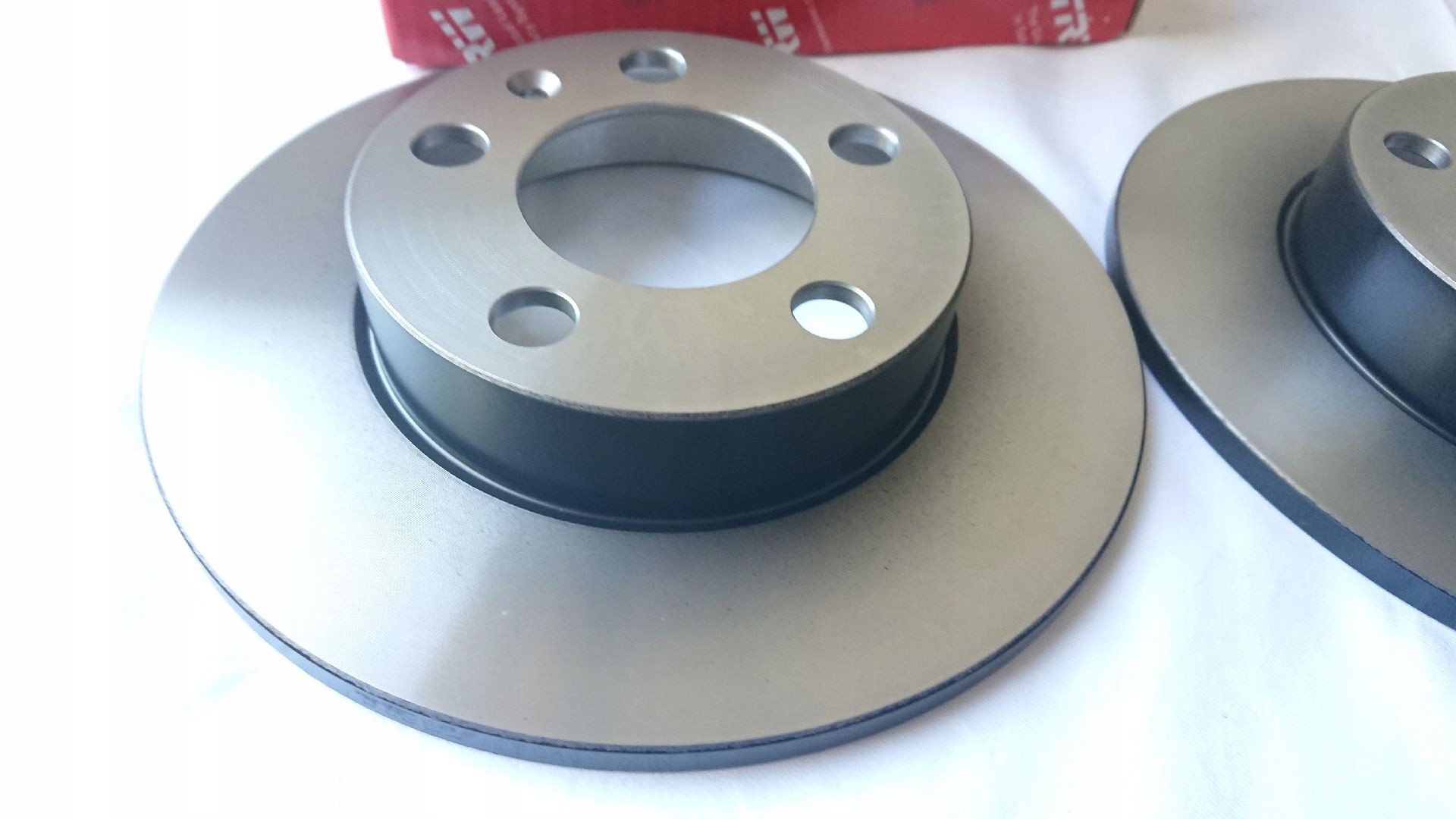 TARCZE KLOCKI TYL TRW SKODA RAPID ROOMSTER Car type Passenger cars