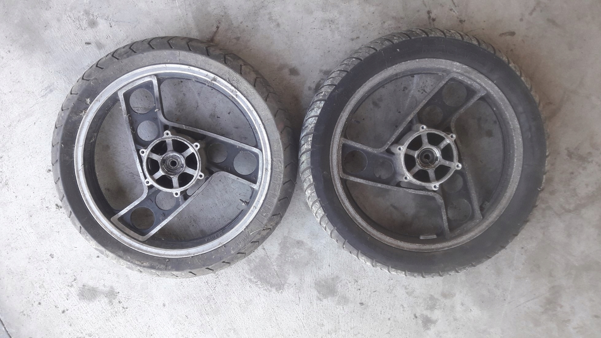 YAMAHA XJ 900 750 600 КОЛЕСО ПЕРЕДНИЙ ОБОД