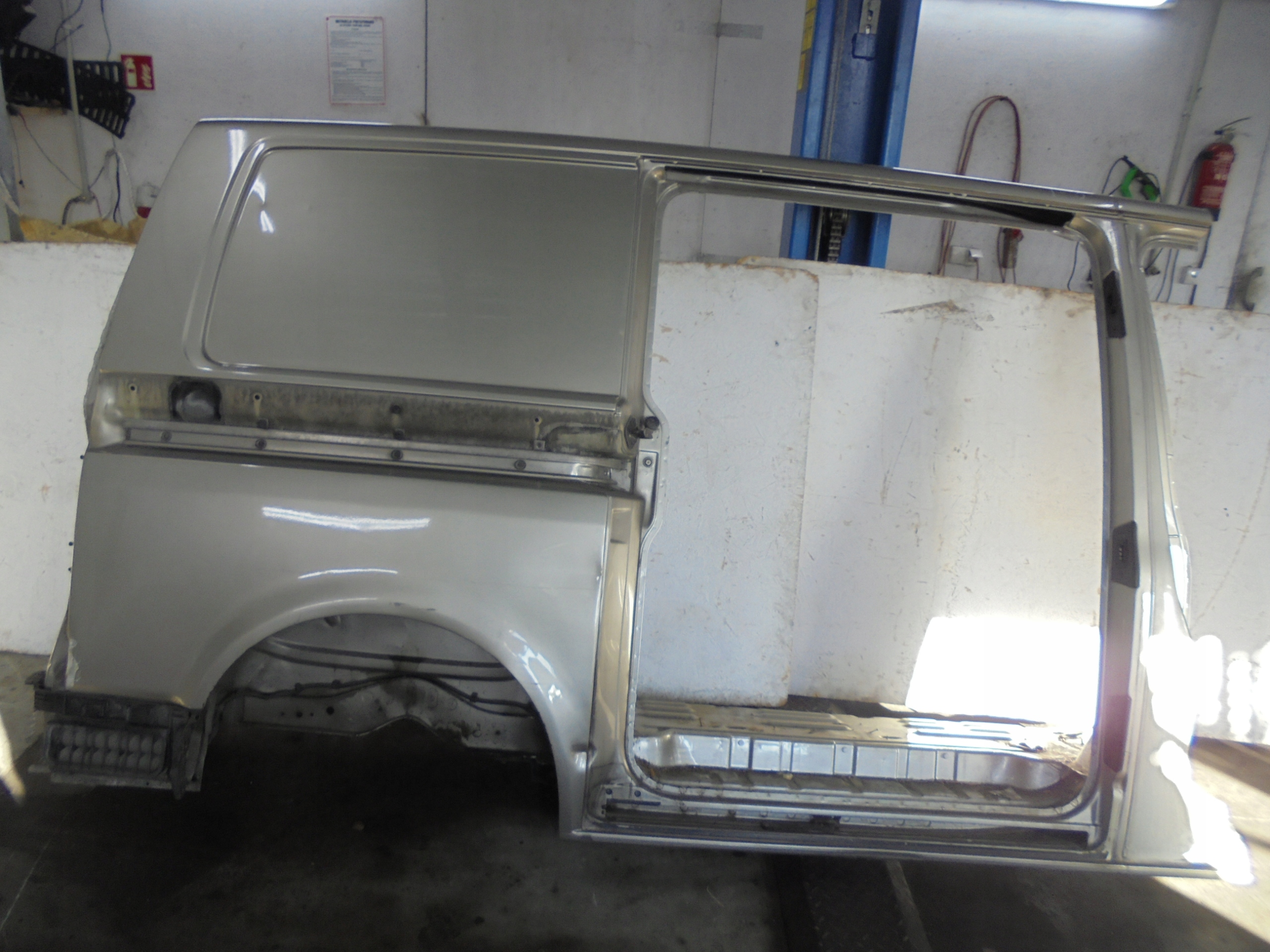 VW T5 T6 TRANSPORTER КРЫЛО БОК ЧЕТВЕРТЬ ПРАВА