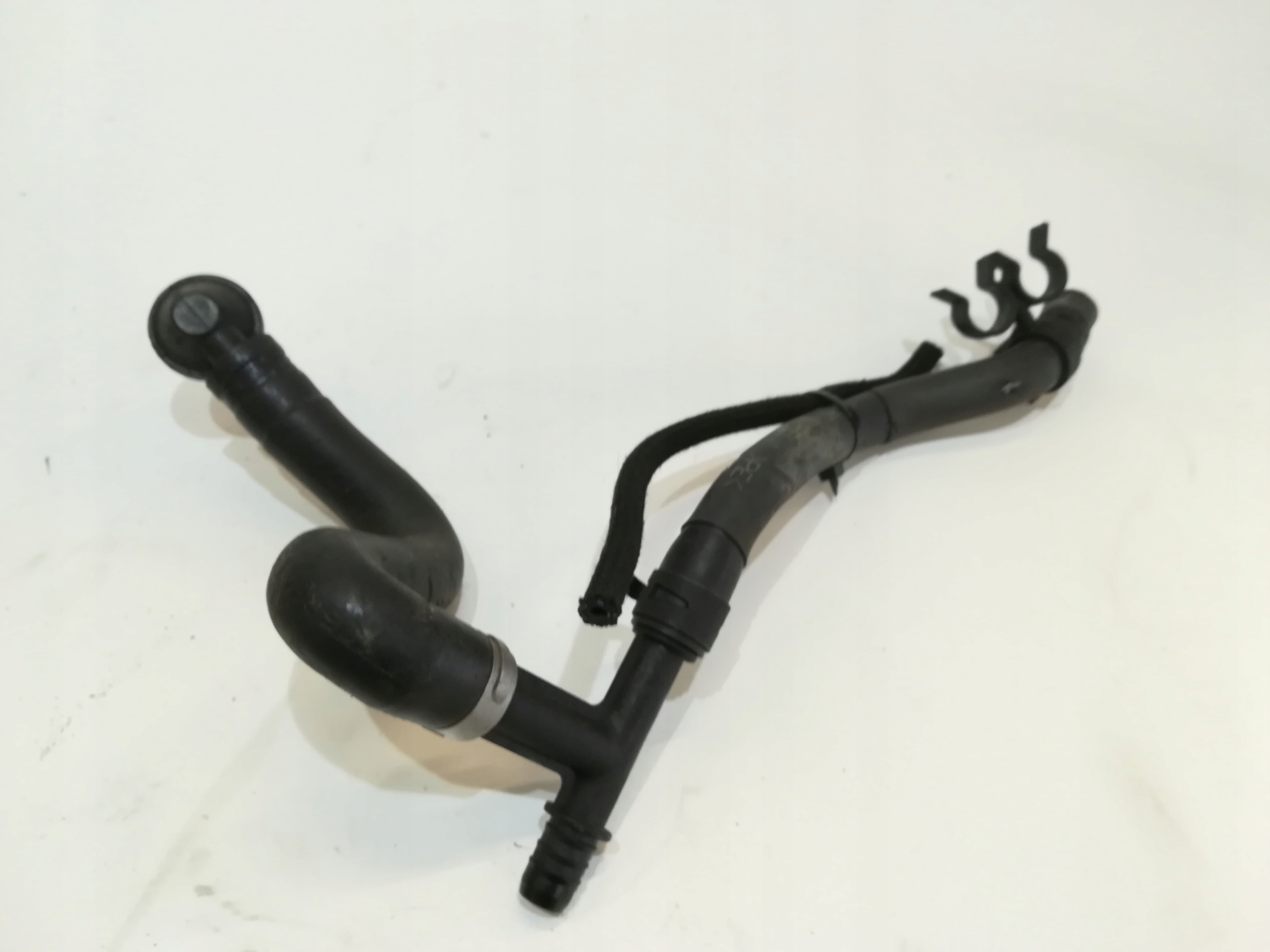 KRÓCIEC WĄŻ TRÓJNIK PODCIŚNIEŃ 2.0 ALT AUDI A4 B6 Producent części Audi OE