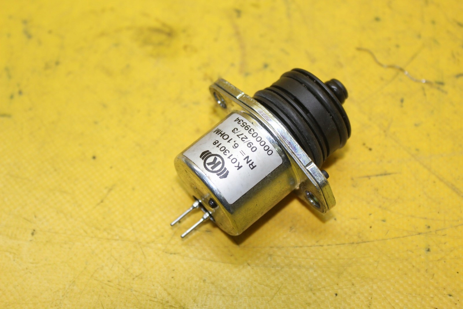 ZAWORKI PODGRZEWACZA MERCEDES ACTROS 0000039427