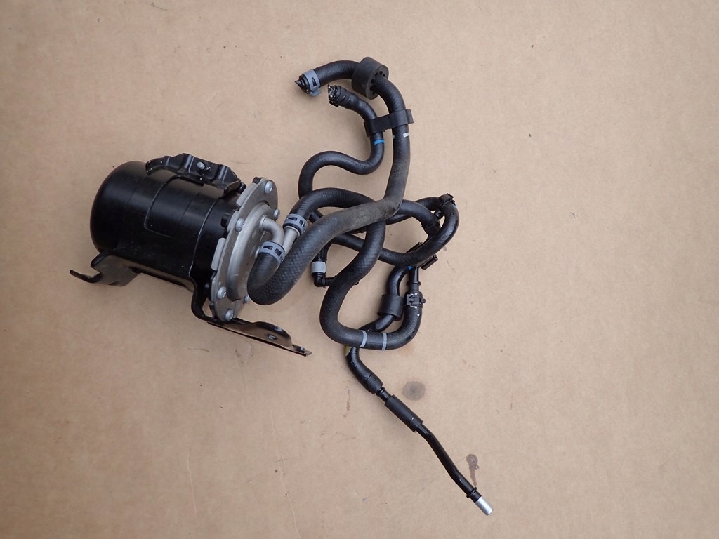 DW TOUAREG 3 OBUDOWA FILTRA PALIWA 4M0127401G