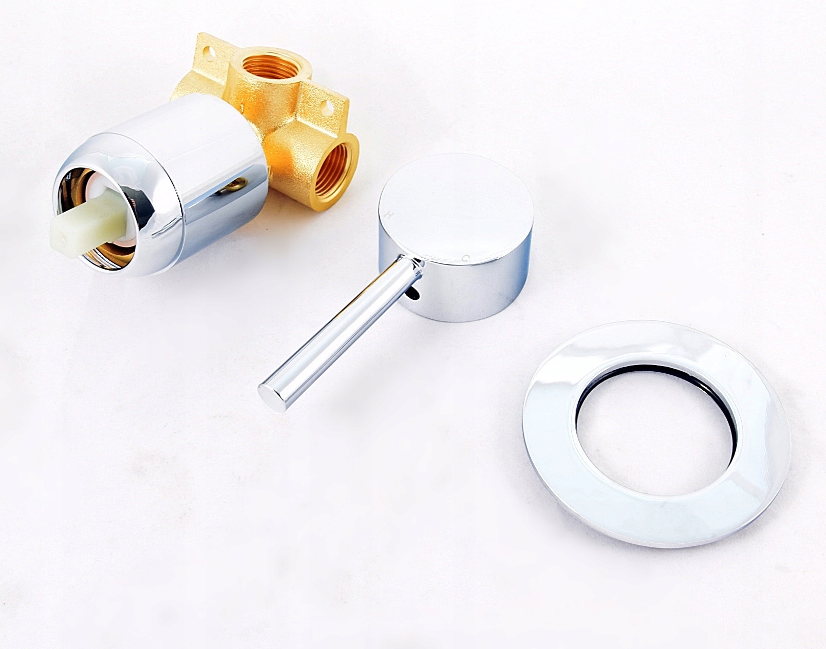 BATERIA BIDETOWA BIDETKA PODTYNKOWA CARO ROYAL Kolor chrom