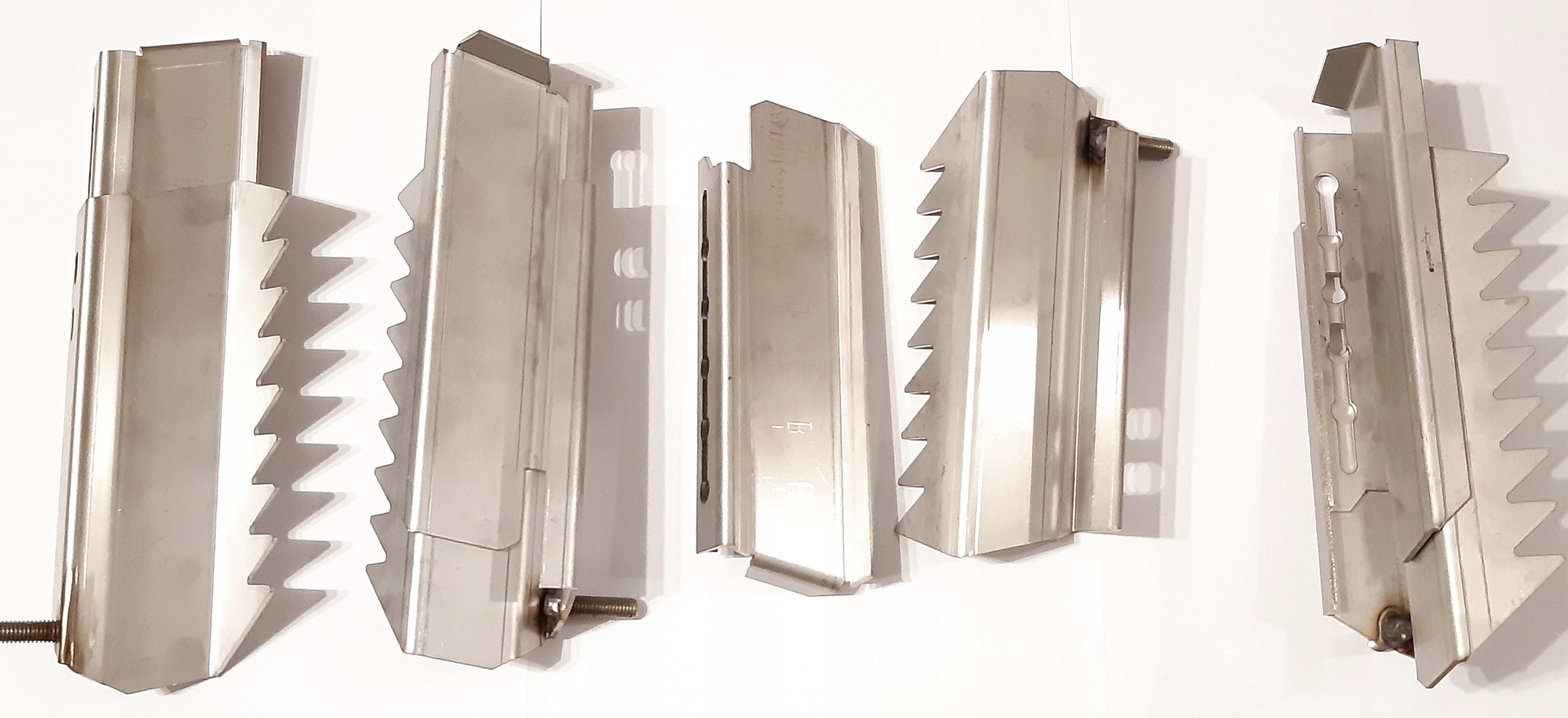 1234 - ЛОПАСТИ ДЛЯ РАЗБРАСЫВАТЕЛЯ KUHN RAUCH MDS 20-28 М