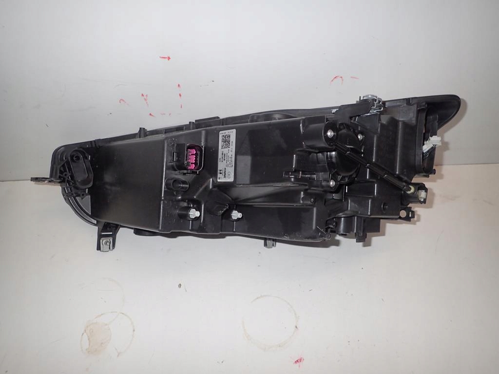 Lampa przód prawa SEAT TARRACO FULL LED Typ samochodu Samochody osobowe