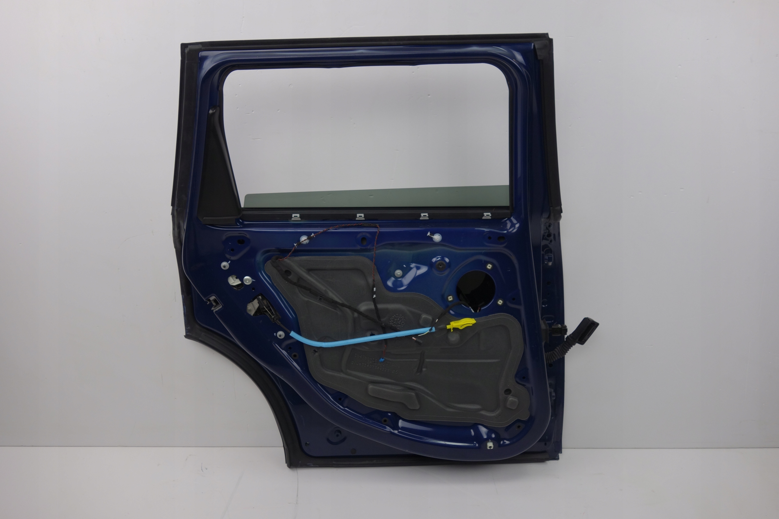 DRZWI LEWE TYLNE MINI F54 DEEP BLUE MET B69 Typ samochodu Samochody osobowe