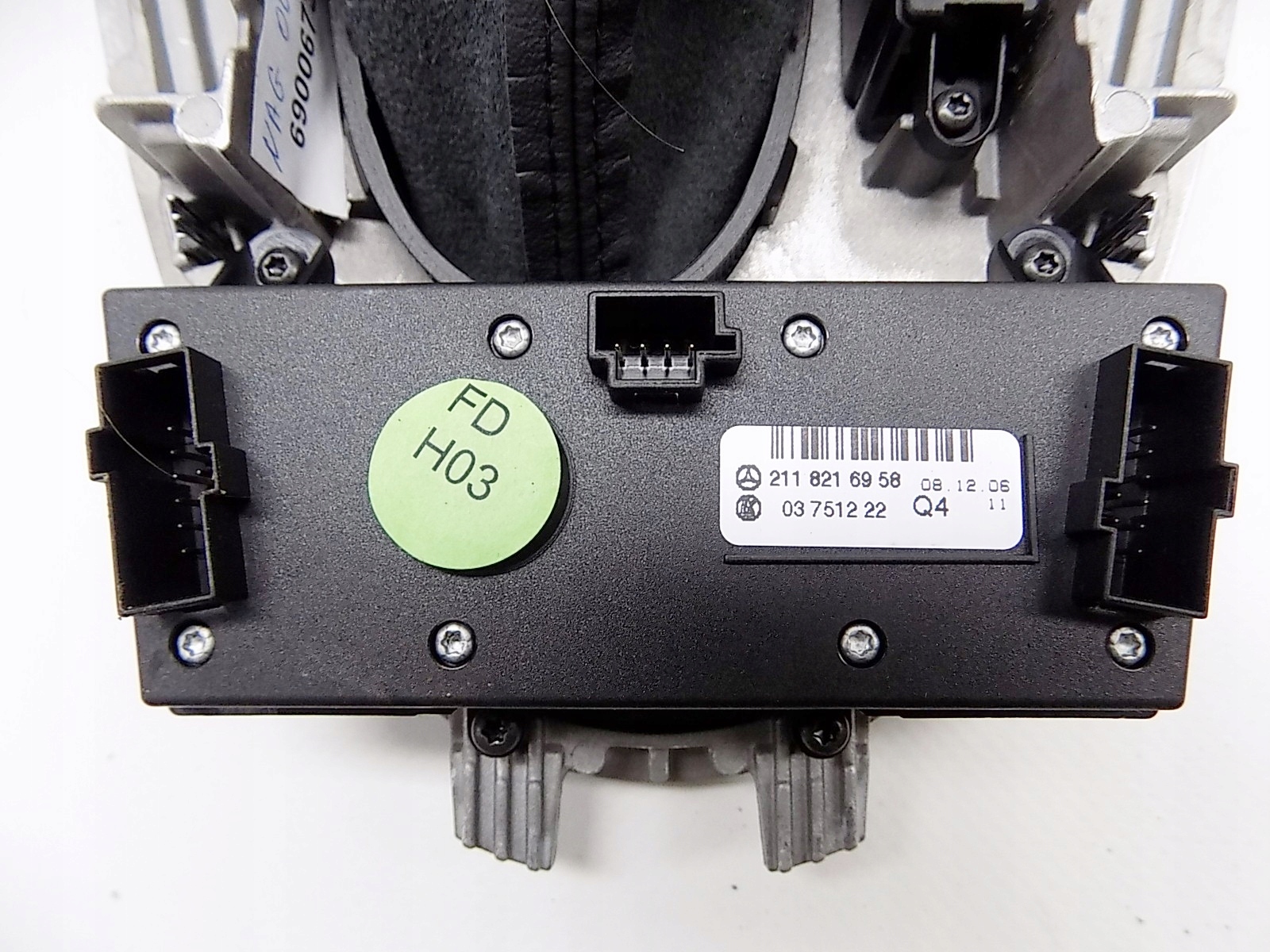 RAMKA GALKA MIESZEK BIEGOW Mercedes CLS W219 04 10 Car type Passenger cars