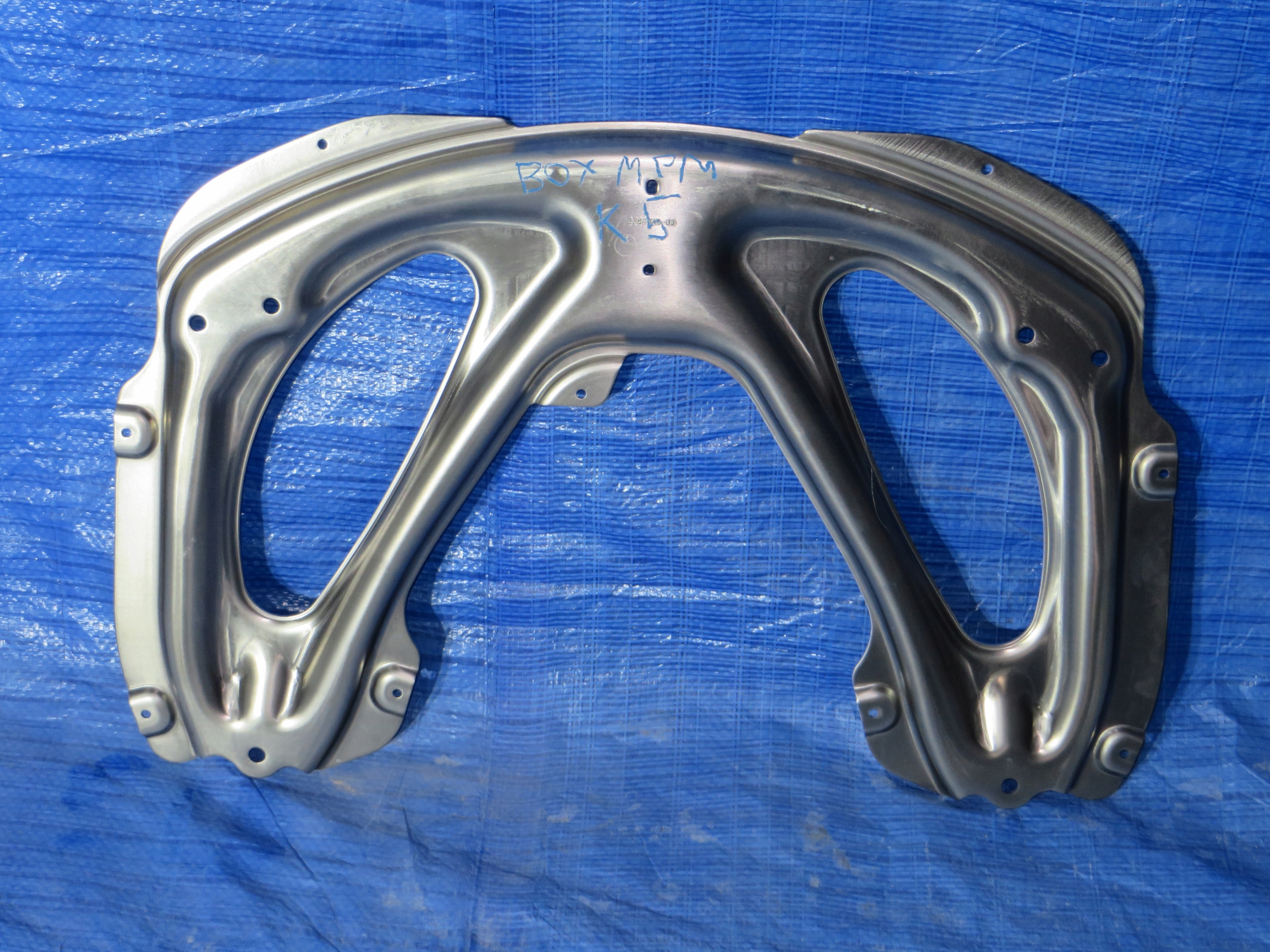 BMW 5 F10 F06 BELKA ZAWIESZENIE TYLNE PŁYTA USZTYWNIAJĄCA