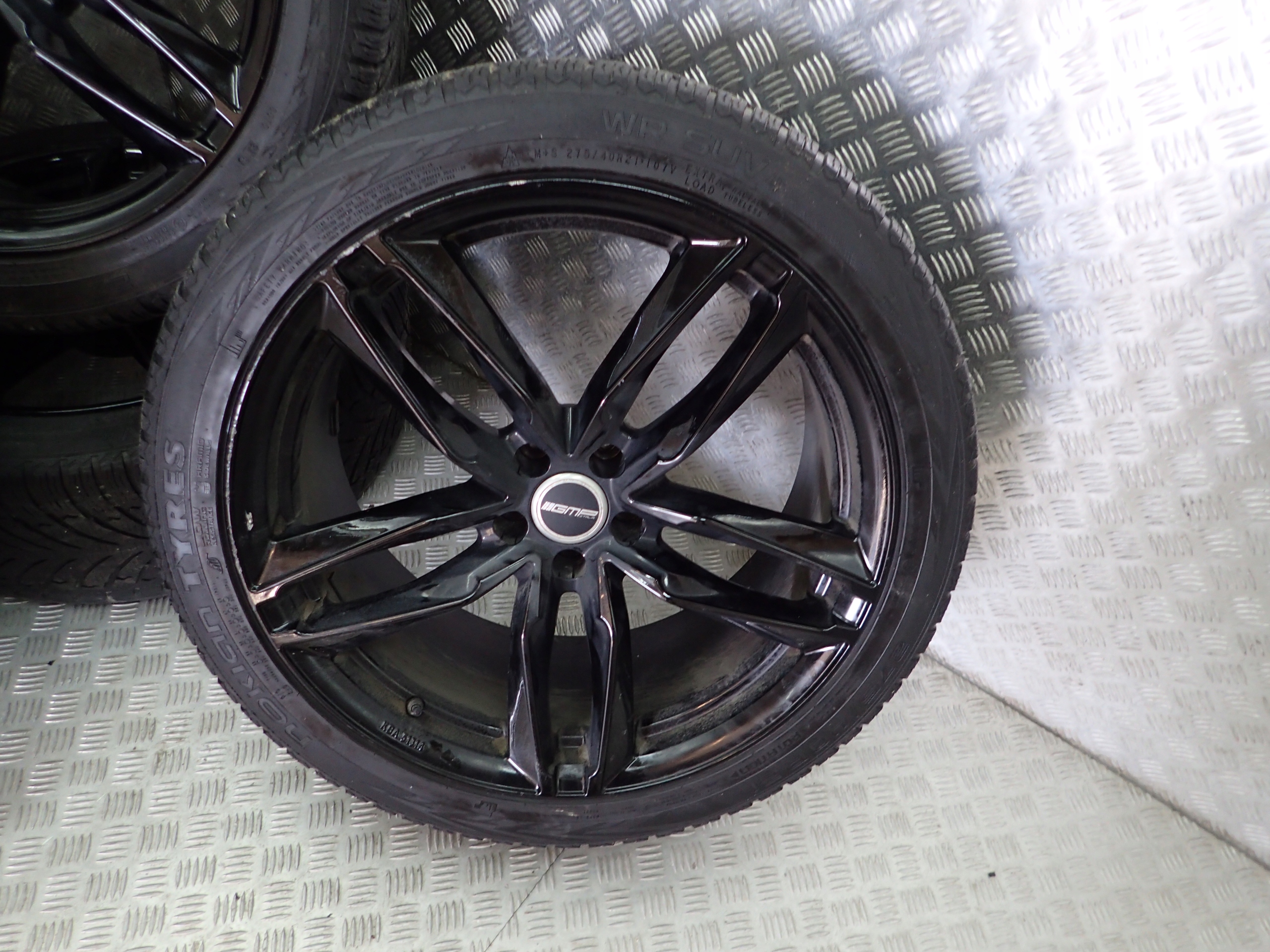 AUDI SQ7 4M KOŁA FELGI ALUFELGI OPONY GMP ATOM 21' Rodzaj felg Aluminiowe