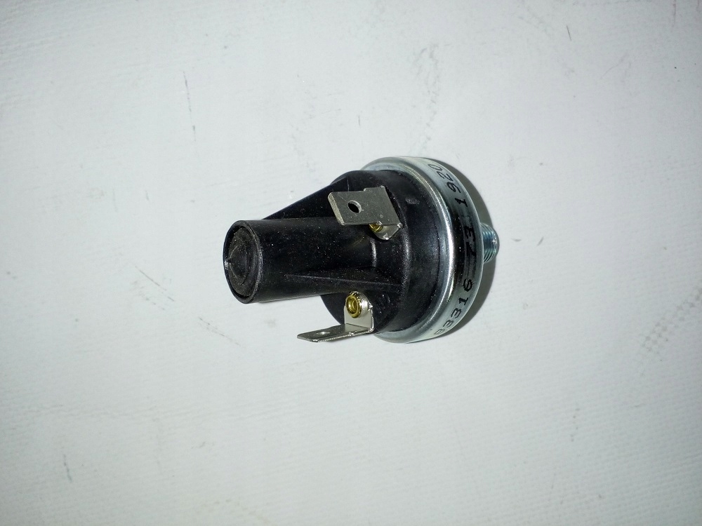 12ccccc345 - Датчик остановки Хюндай 30л-7а ,7М ,25л7а 25л7м