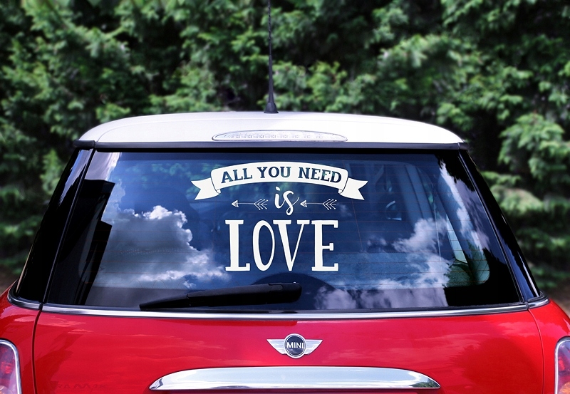 

Naklejka ślubna na samochód - All you need is love