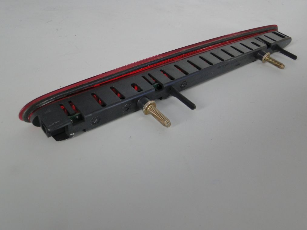 MERCEDES SL R230 230 ŚWIATŁO STOP W KLAPĘ TYLNĄ Numer katalogowy części A2308200056