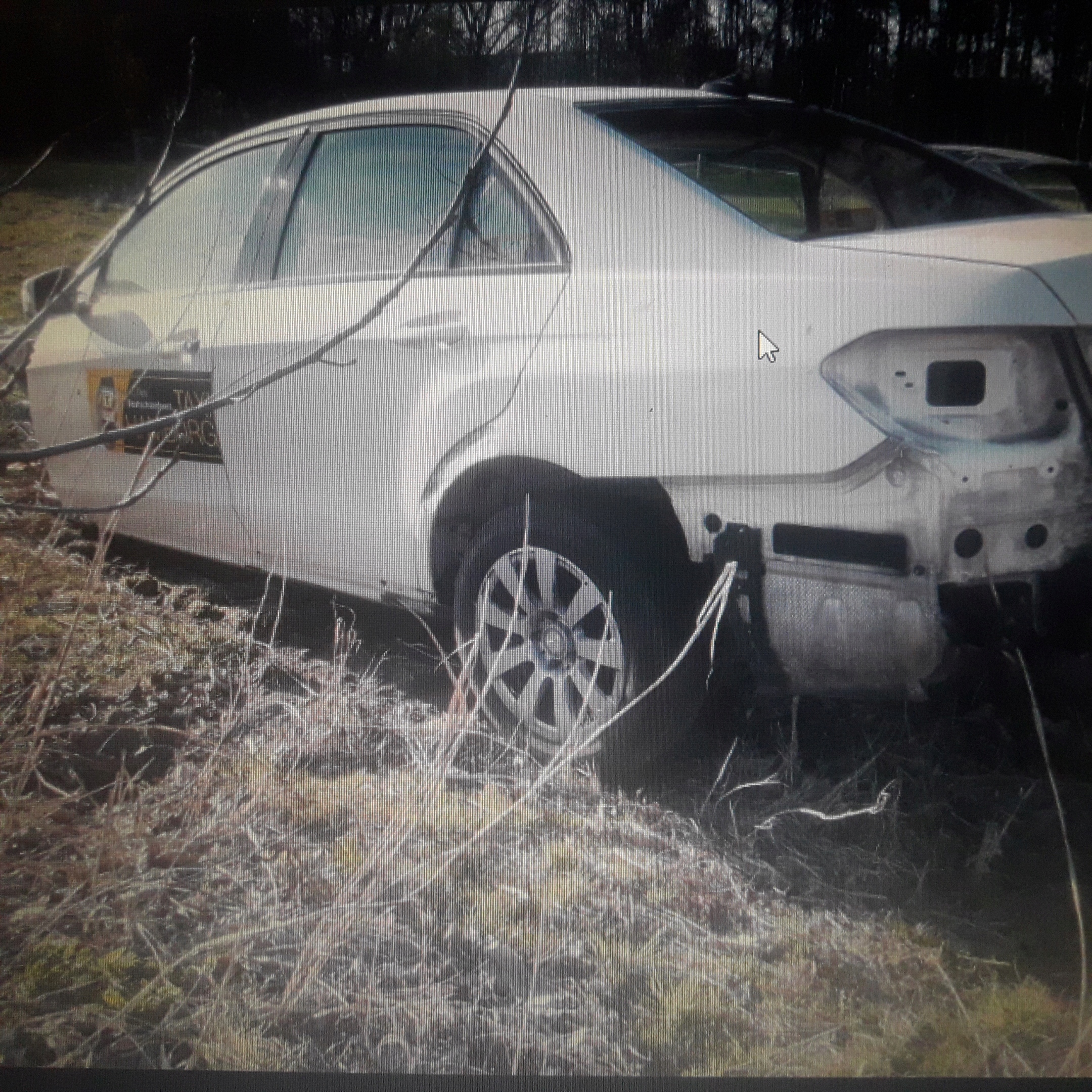 ПЕРЕДНЯ ПАНЕЛЬ ВАННА КРИЛО ЗАД. MERCEDES Е В 212 СЕДАН