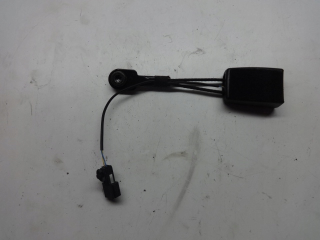 OPEL ASTRA IV J 09-11r ZAPINKA PASA PRAWA PRZÓD