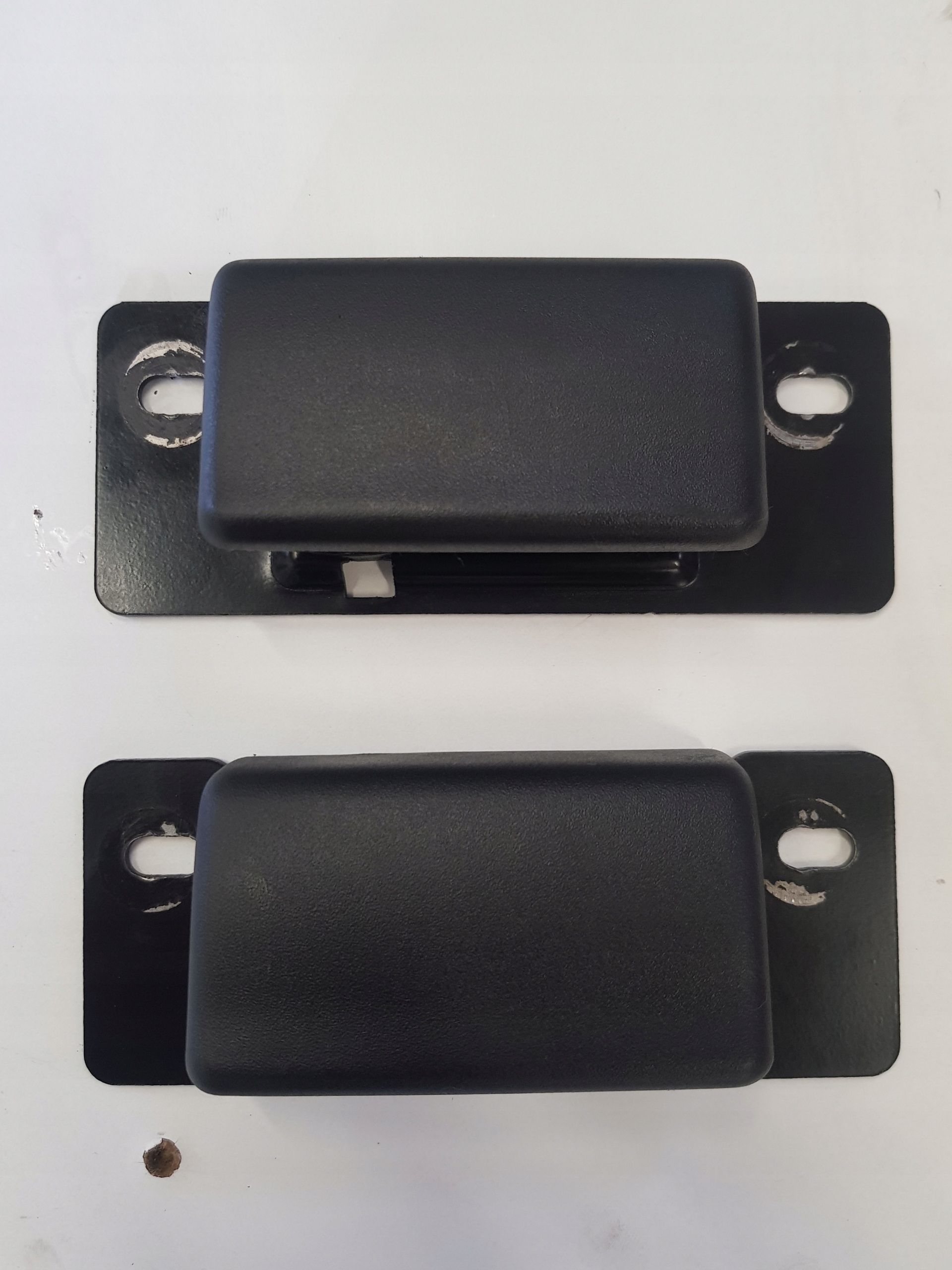 ZAMEK GÓRNY TRAFIC VIVARO PRIMASTAR