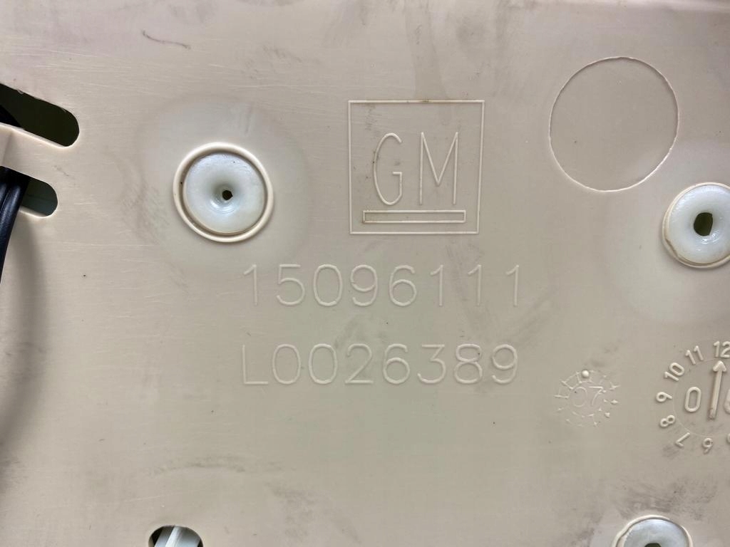 Cadillac ESCALADE 07-09 обивка дверные карты передних левых