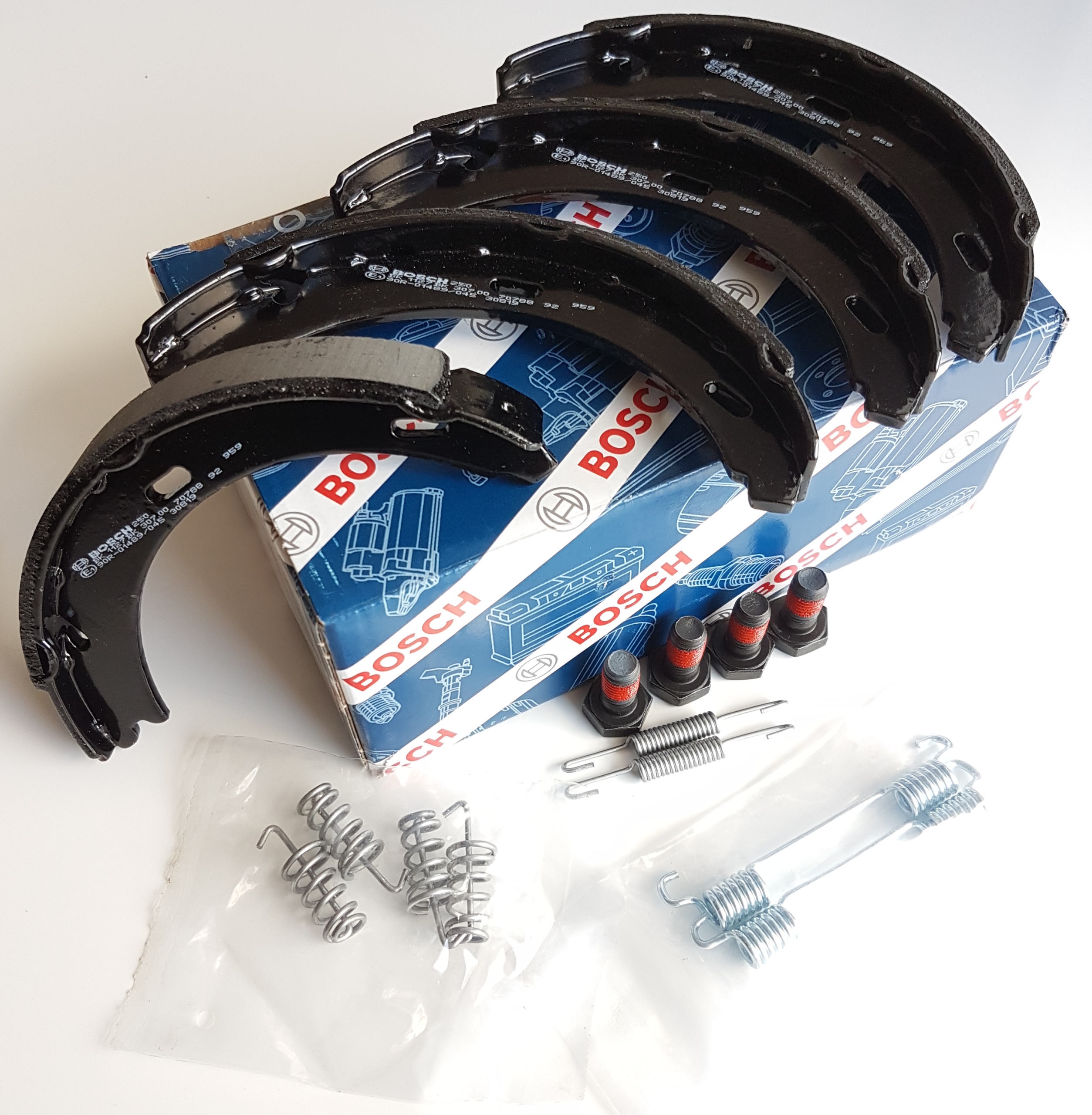 SZCZĘKI RĘCZNEGO MERCEDES CLK C208 COUPE C124