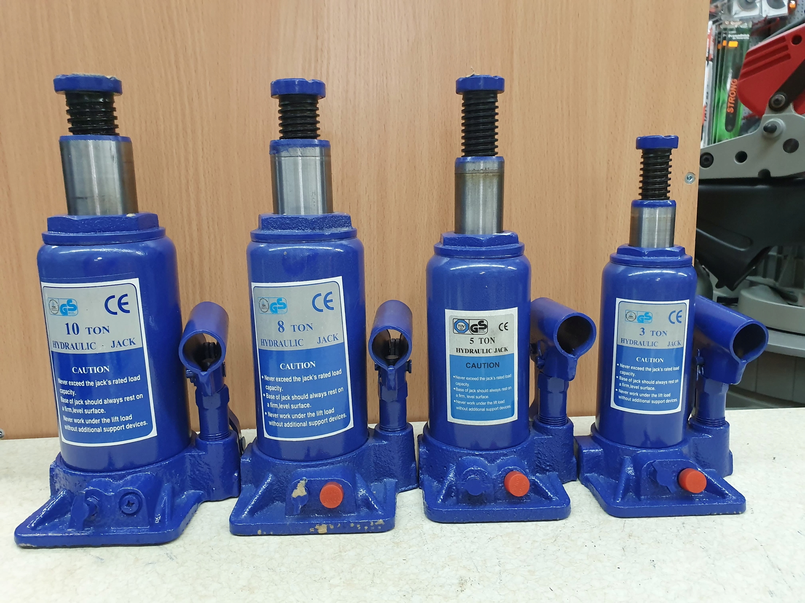 Podnosnik slupkowy 8T Lifting Capacity 8000 kg