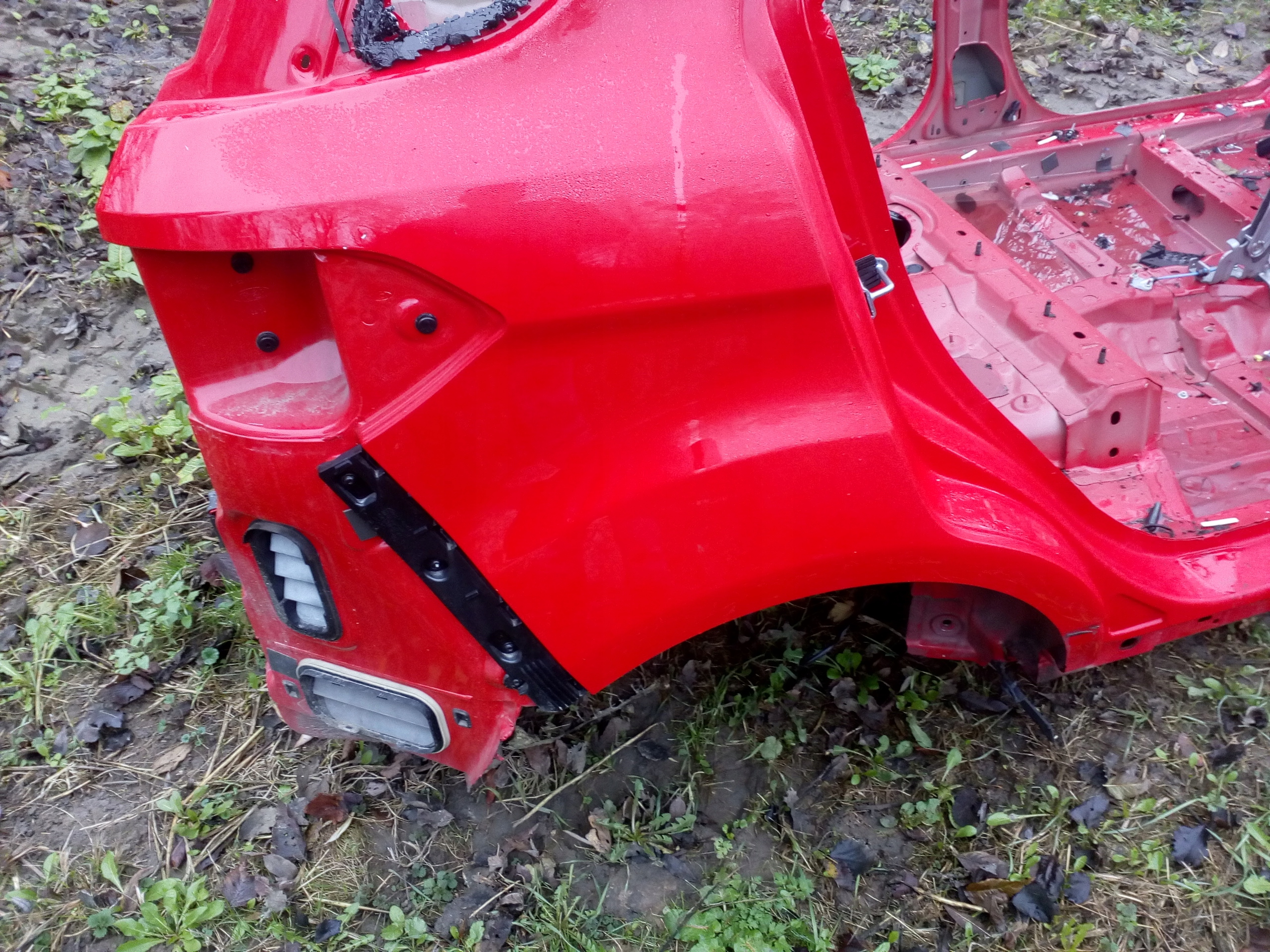 FORD ECOSPORT LIFT ĆWIARTKA PRAWA TYLNA BŁOTNIK