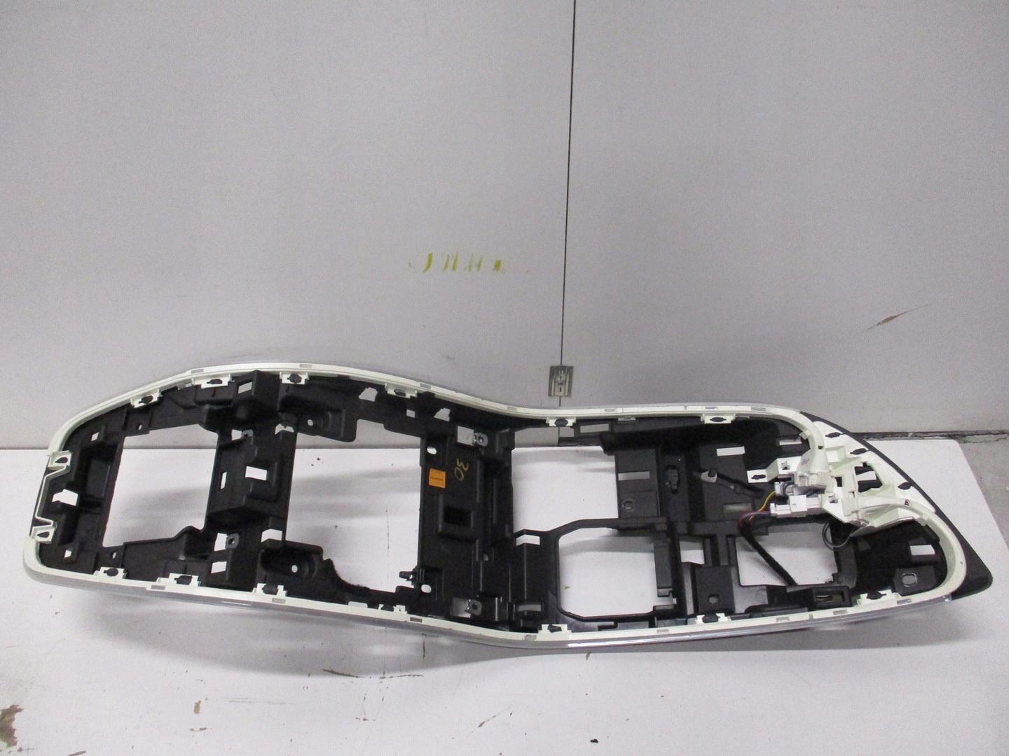 ЦЕНТРАЛЬНЫЙ ТУННЕЛЬ RENAULT ESPACE 17R