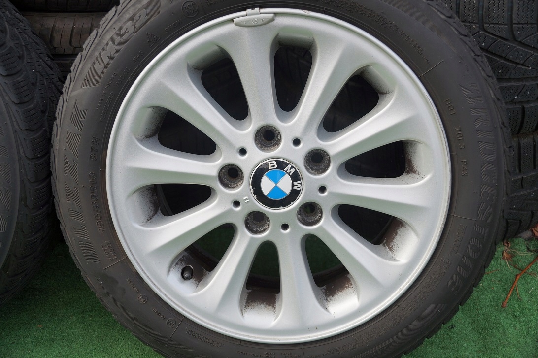 ALUFELGI + OPONY BMW 1 E87 E81 ORYGINAŁ Rodzaj felg Aluminiowe