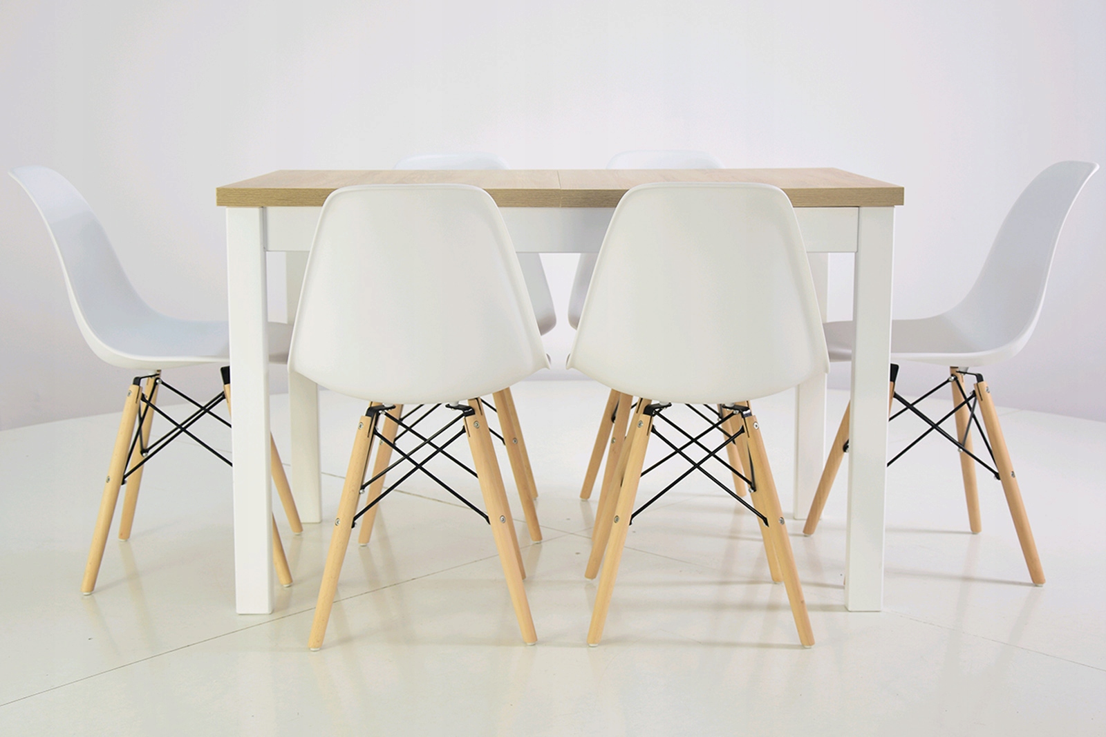 SKANDYNAWSKI ZESTAW Stół do 160cm plus 6 krzeseł Marka Grande