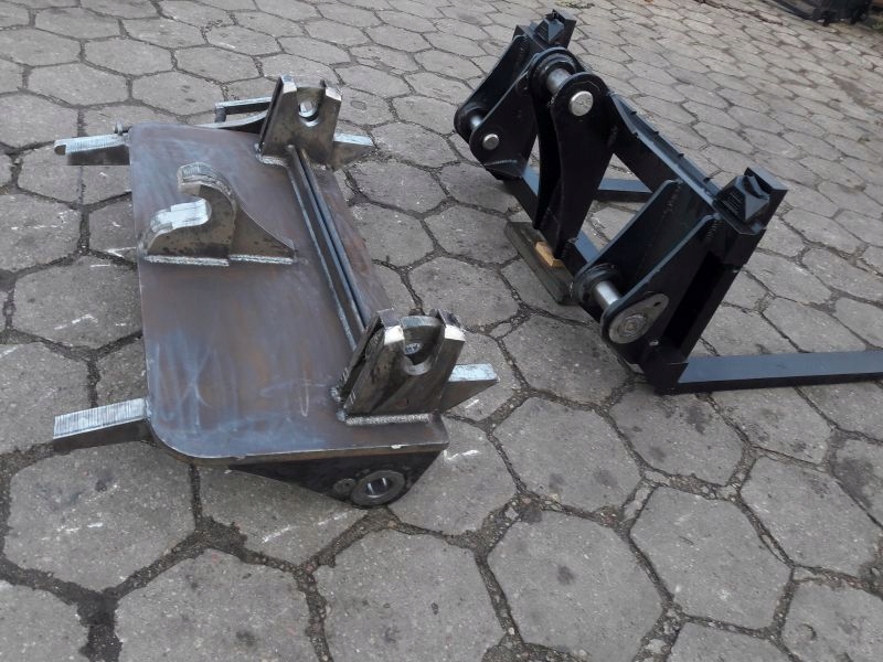 LIEBHERR 524 SZYBKOZLACZE MECHANICZNE ADAPTER Machine type Excavator Backhoe loader Loader